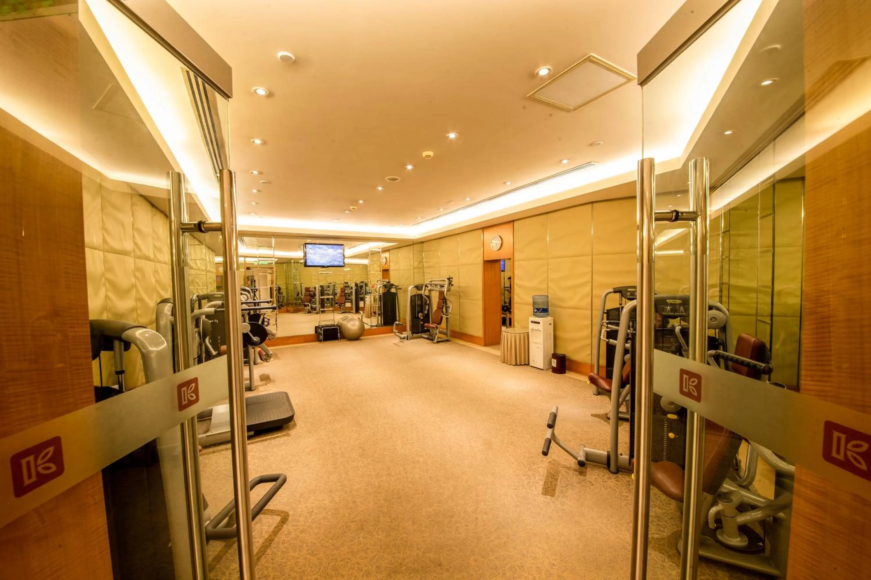 Fitness centre/facilities in The Kunlun Beijing Jin Jiang Radisson