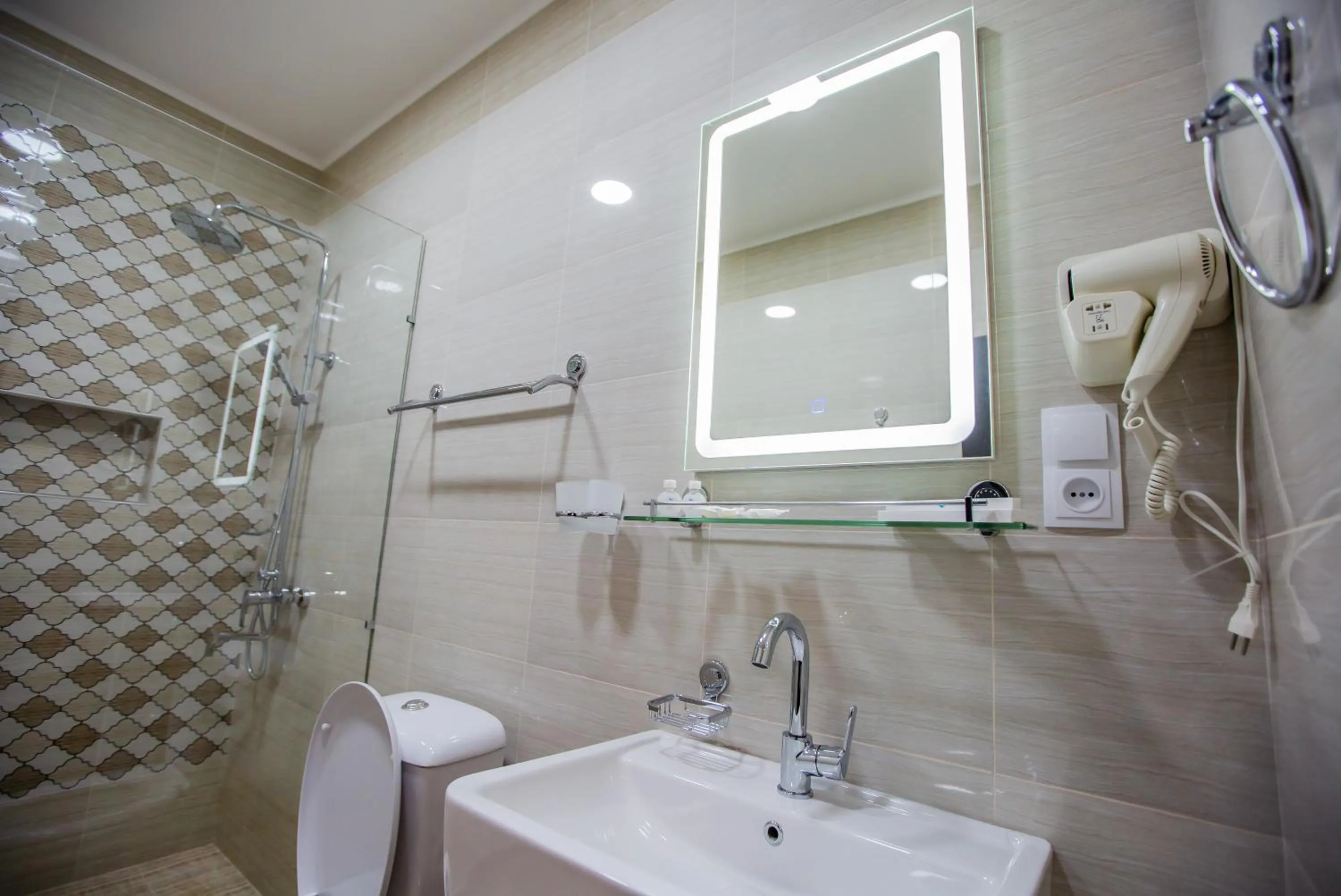 Shower in Hotel Ak Saray