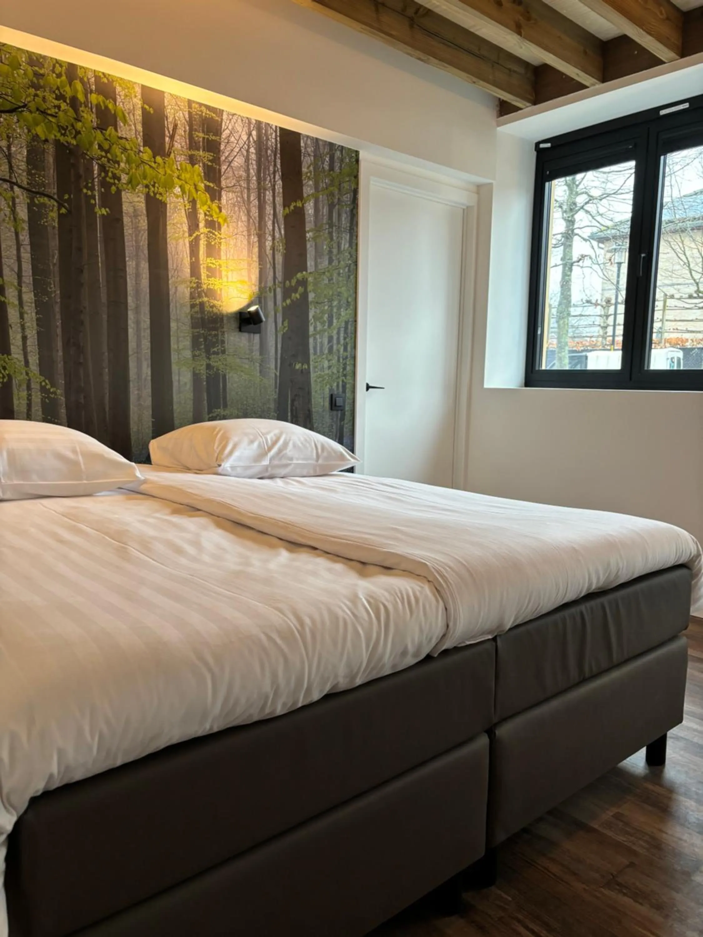 Bed in B&B Sint-Mariaburg