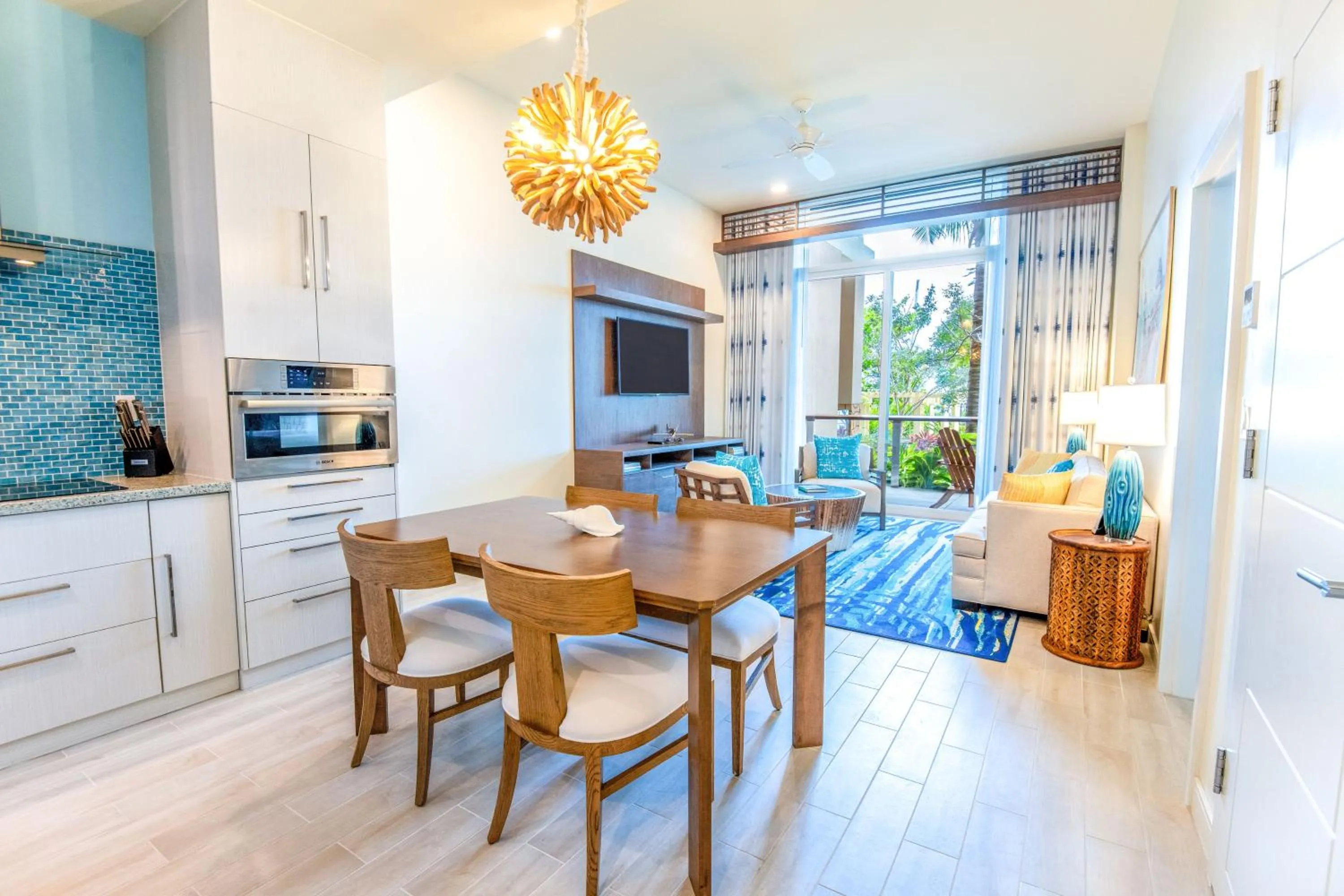 TV and multimedia in Margaritaville Beach Resort Nassau