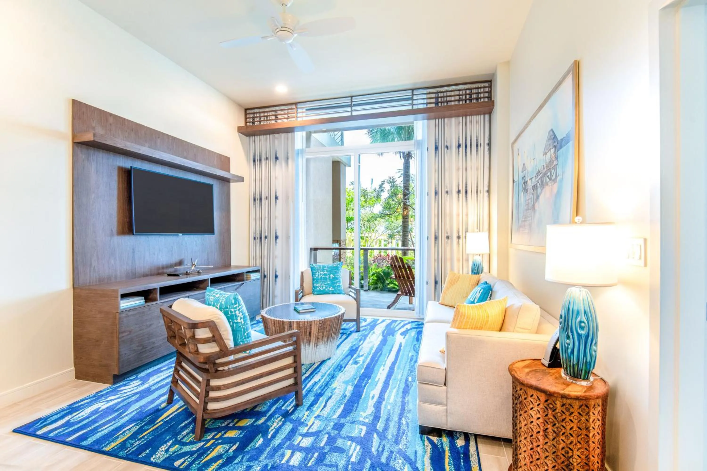 TV and multimedia in Margaritaville Beach Resort Nassau