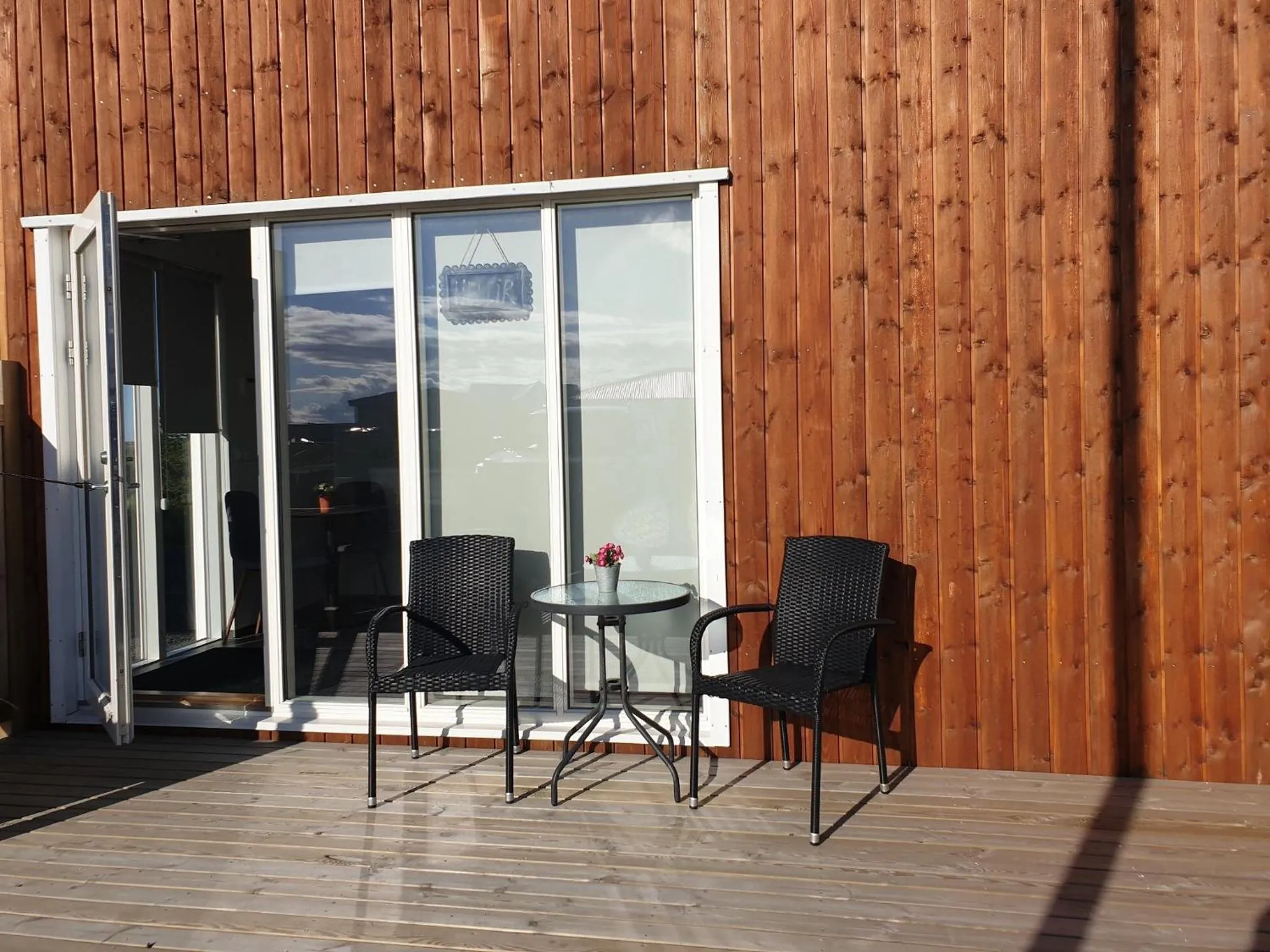 Facade/entrance in Cave apartment