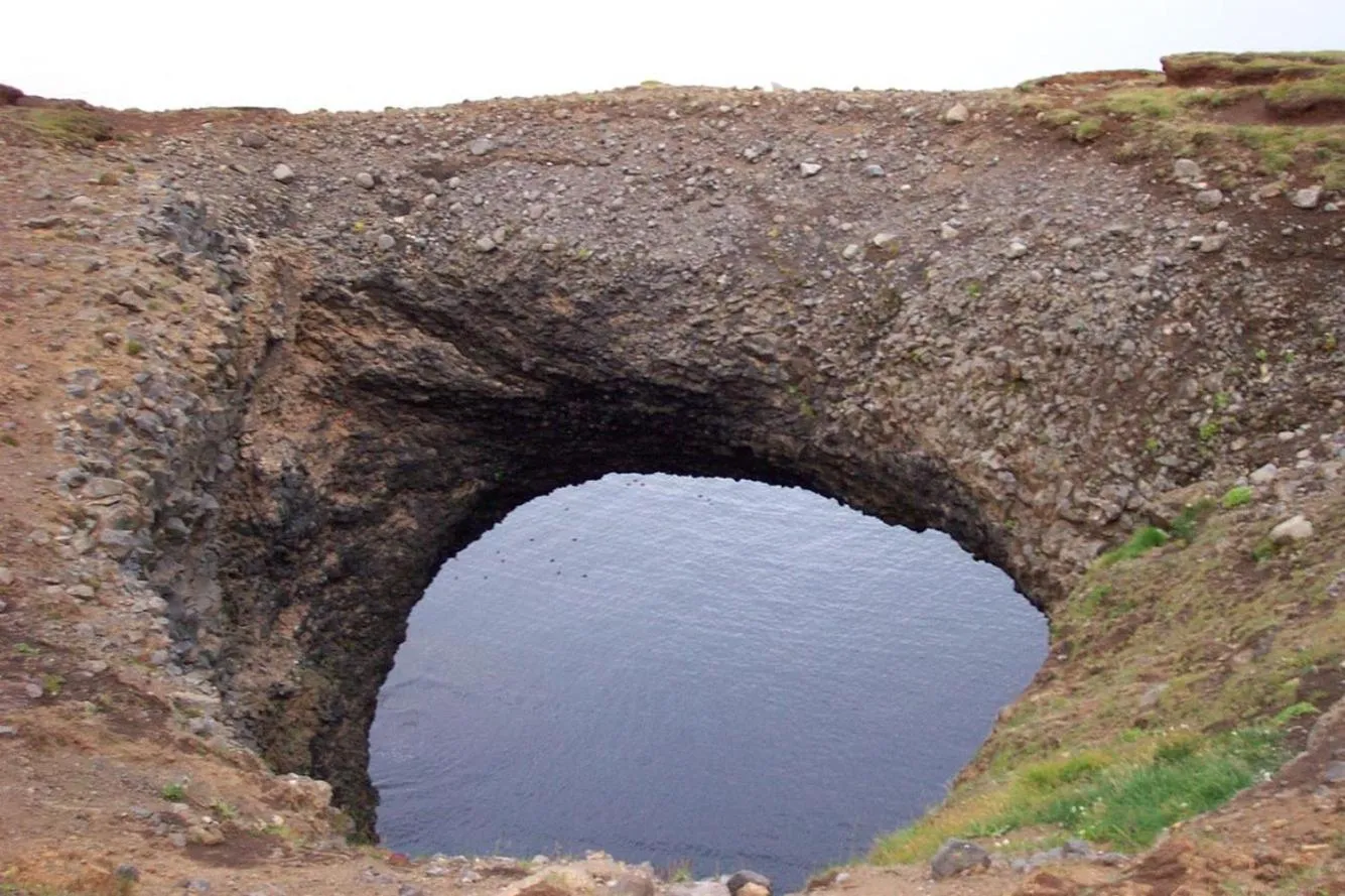 Natural landscape in Cave apartment