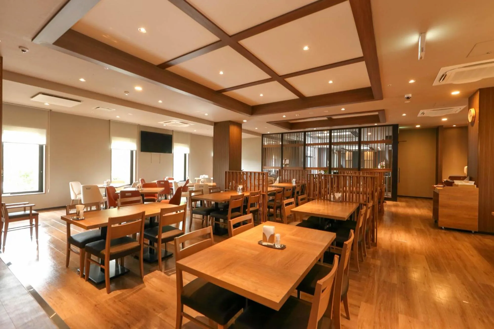 Restaurant/places to eat in Route Inn Grantia Tokai Spa&Relaxation