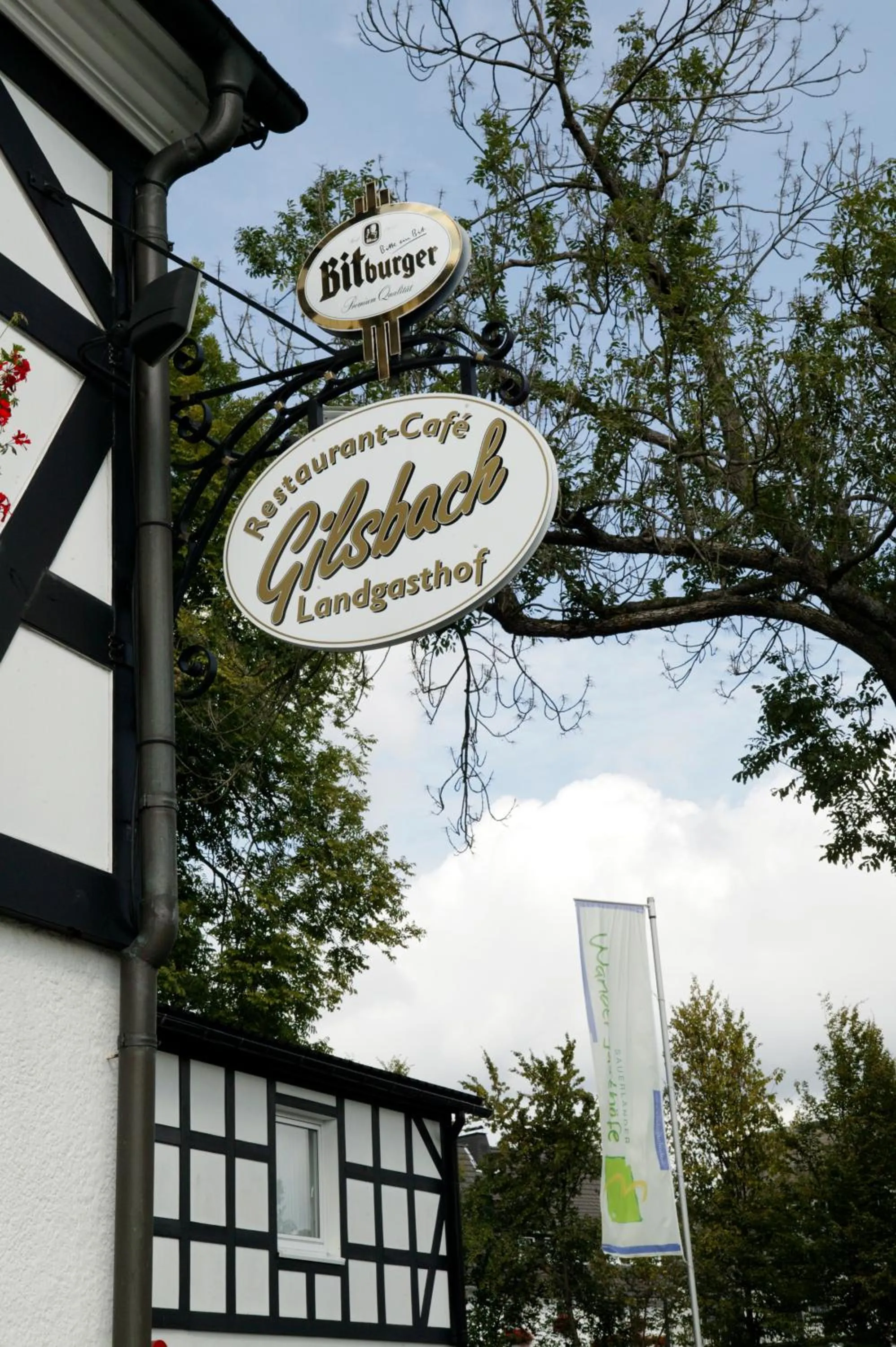 Facade/entrance in Landgasthof Gilsbach