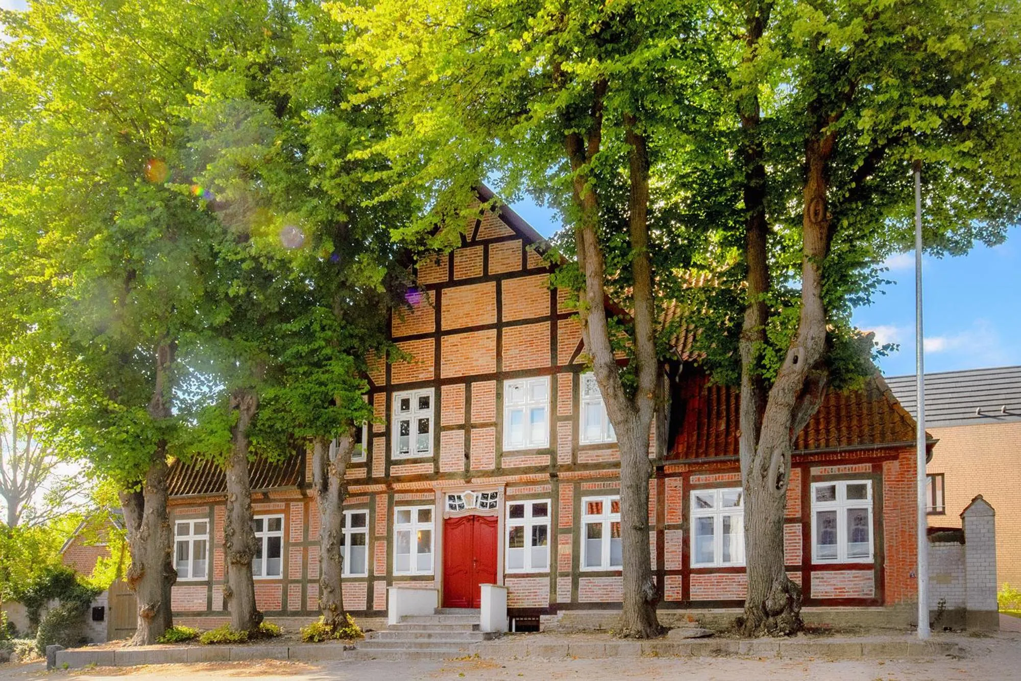 Facade/entrance in Gutshaus No2