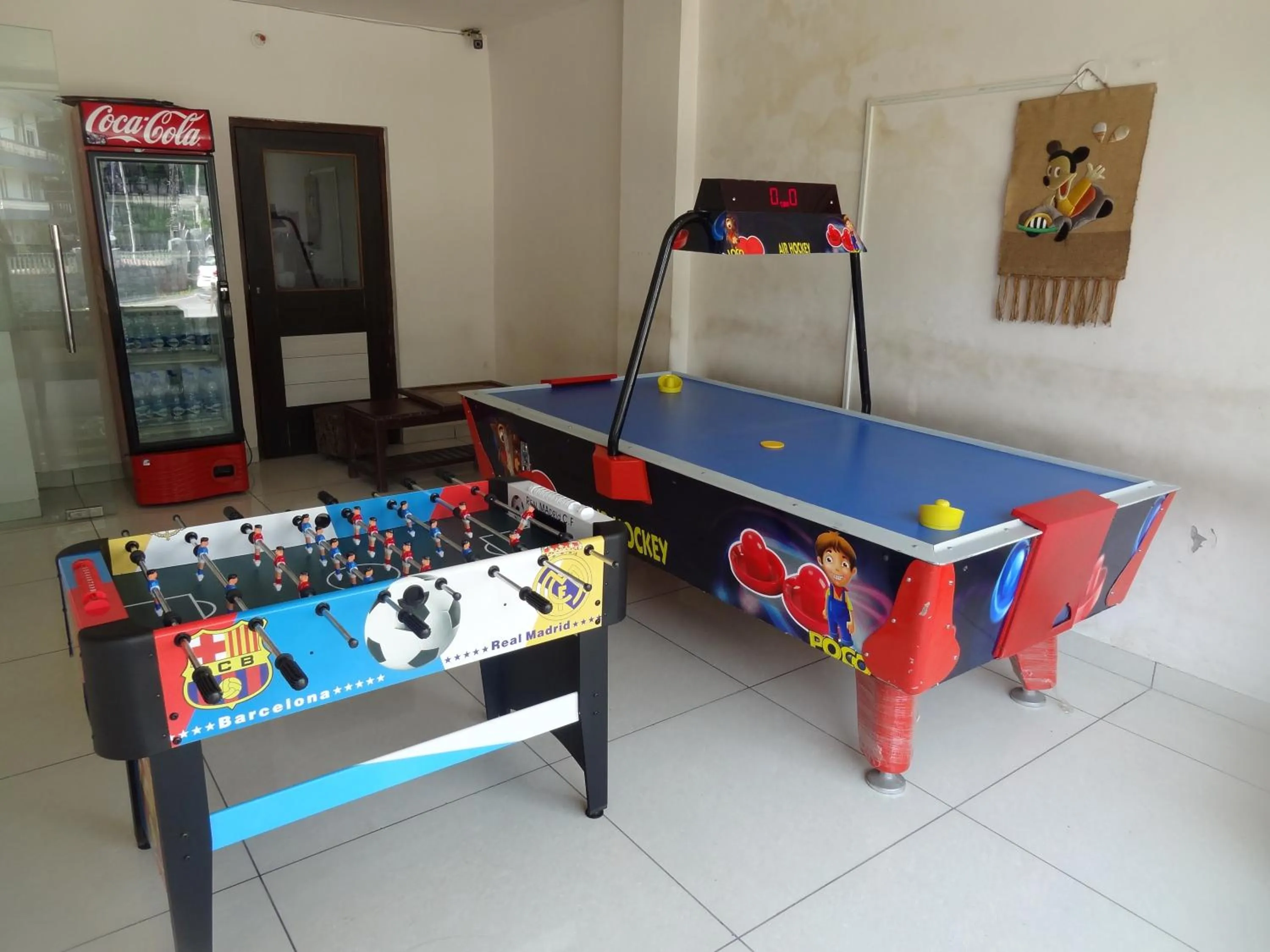 Game Room in Hotel Vatika - the riverside resort