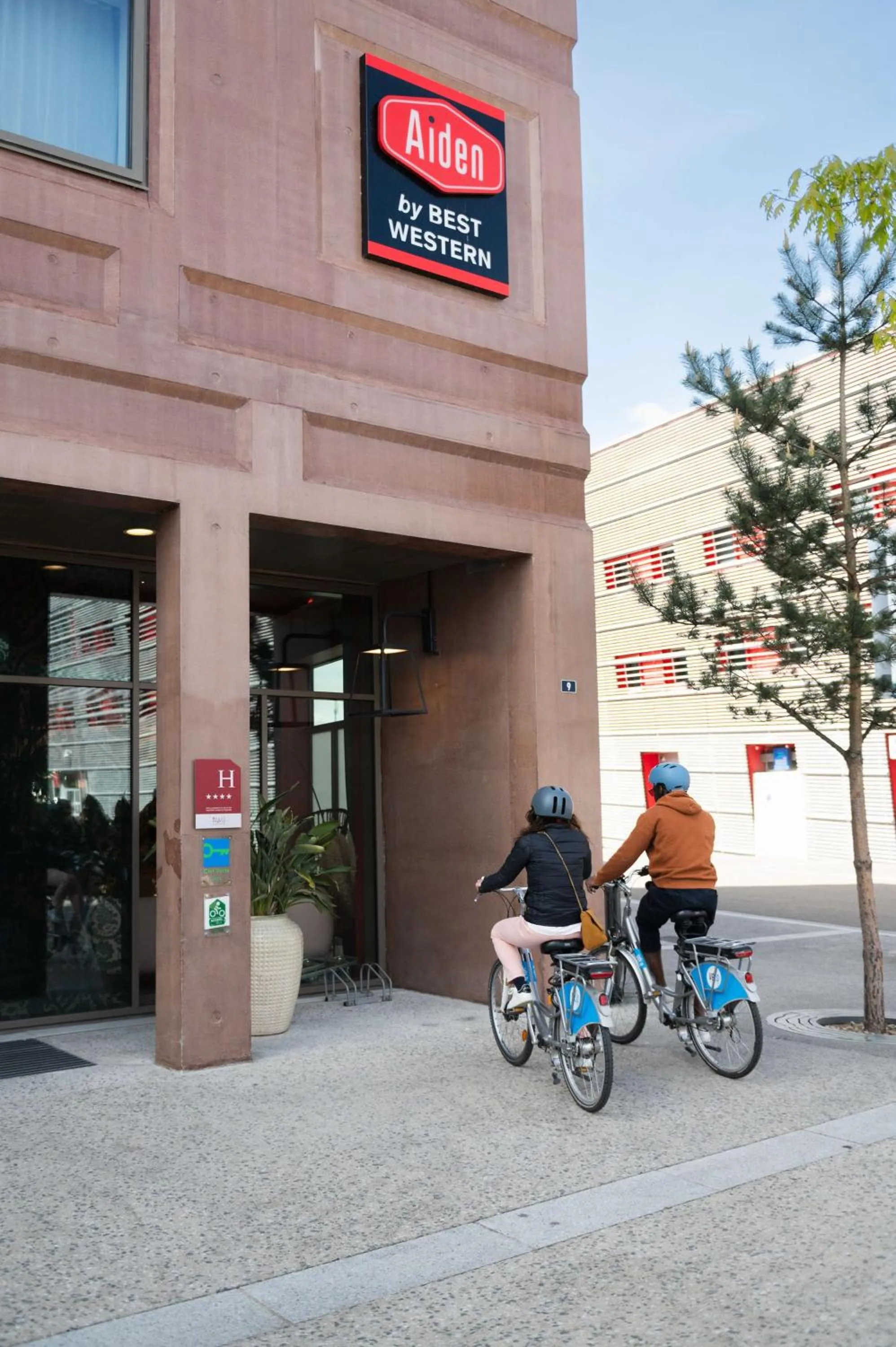 Logo/Certificate/Sign in Aiden by Best Western Lorient Centre