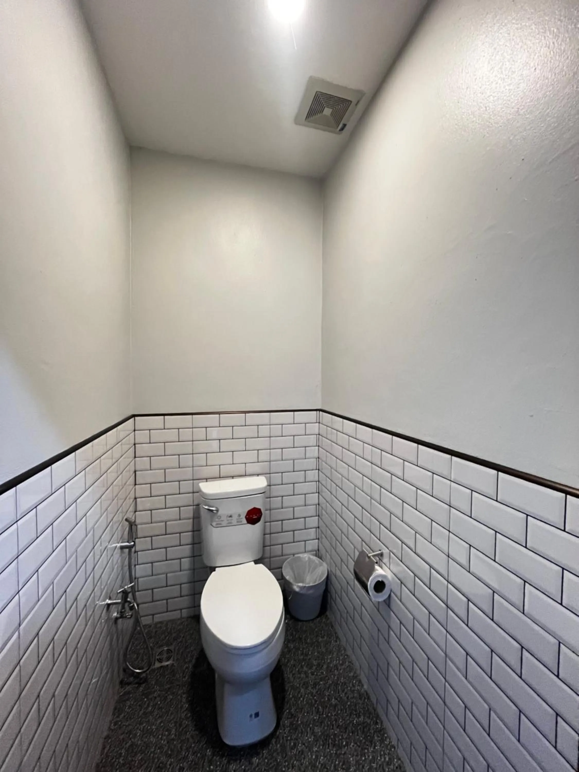 Toilet in USABAI Riverside Boutique Hotel