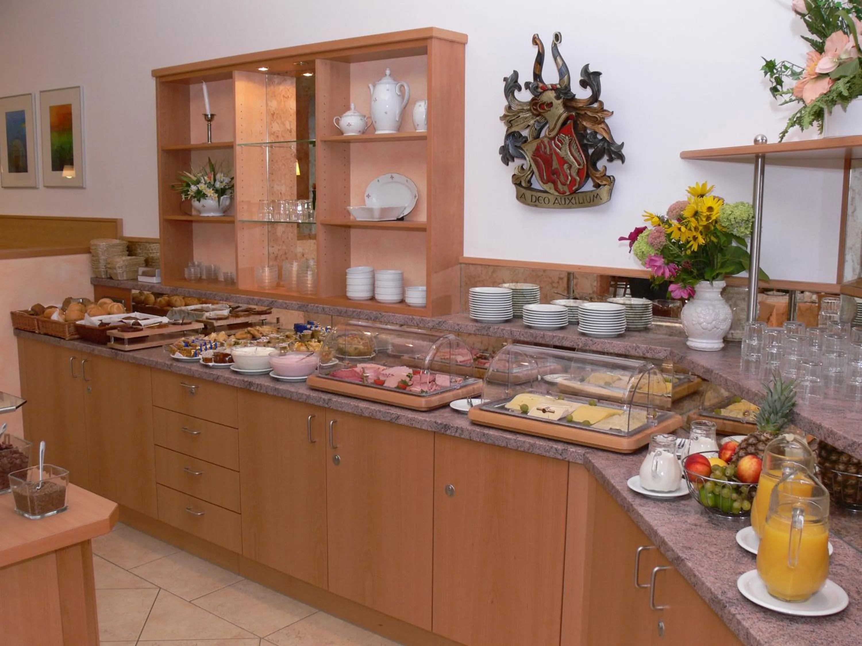 Buffet breakfast in Hotel Bergfried & Schönblick