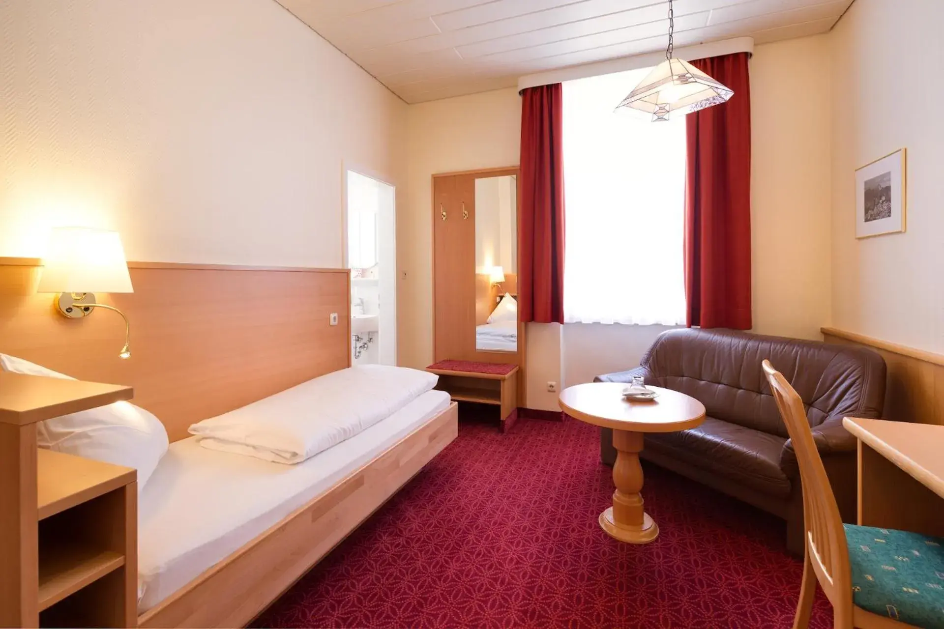 Single Room in Hotel Bergfried & Schönblick Single Room in Hotel Bergfried & Schönblick