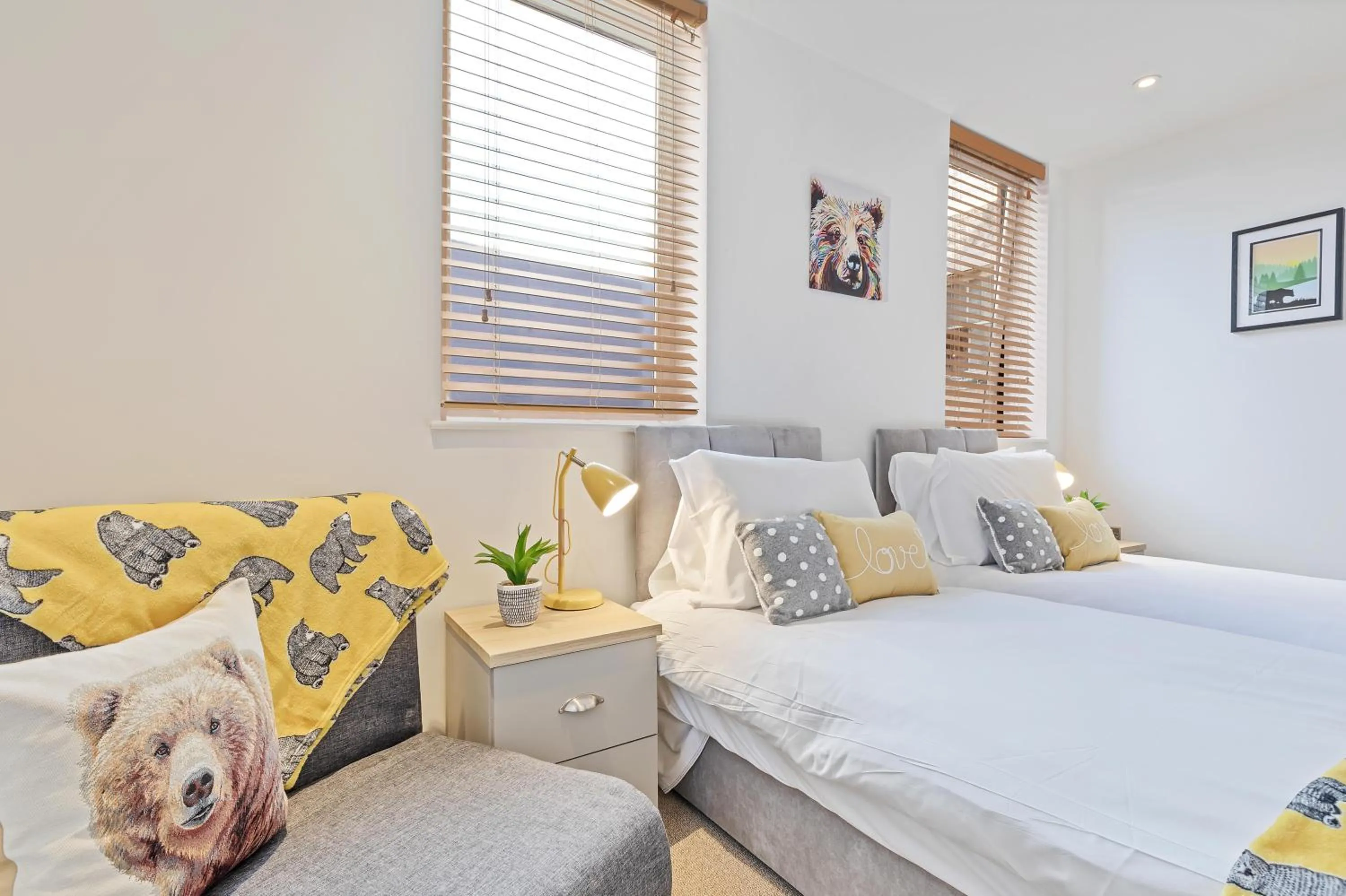 Bed in Urban Heights - By My Getaways