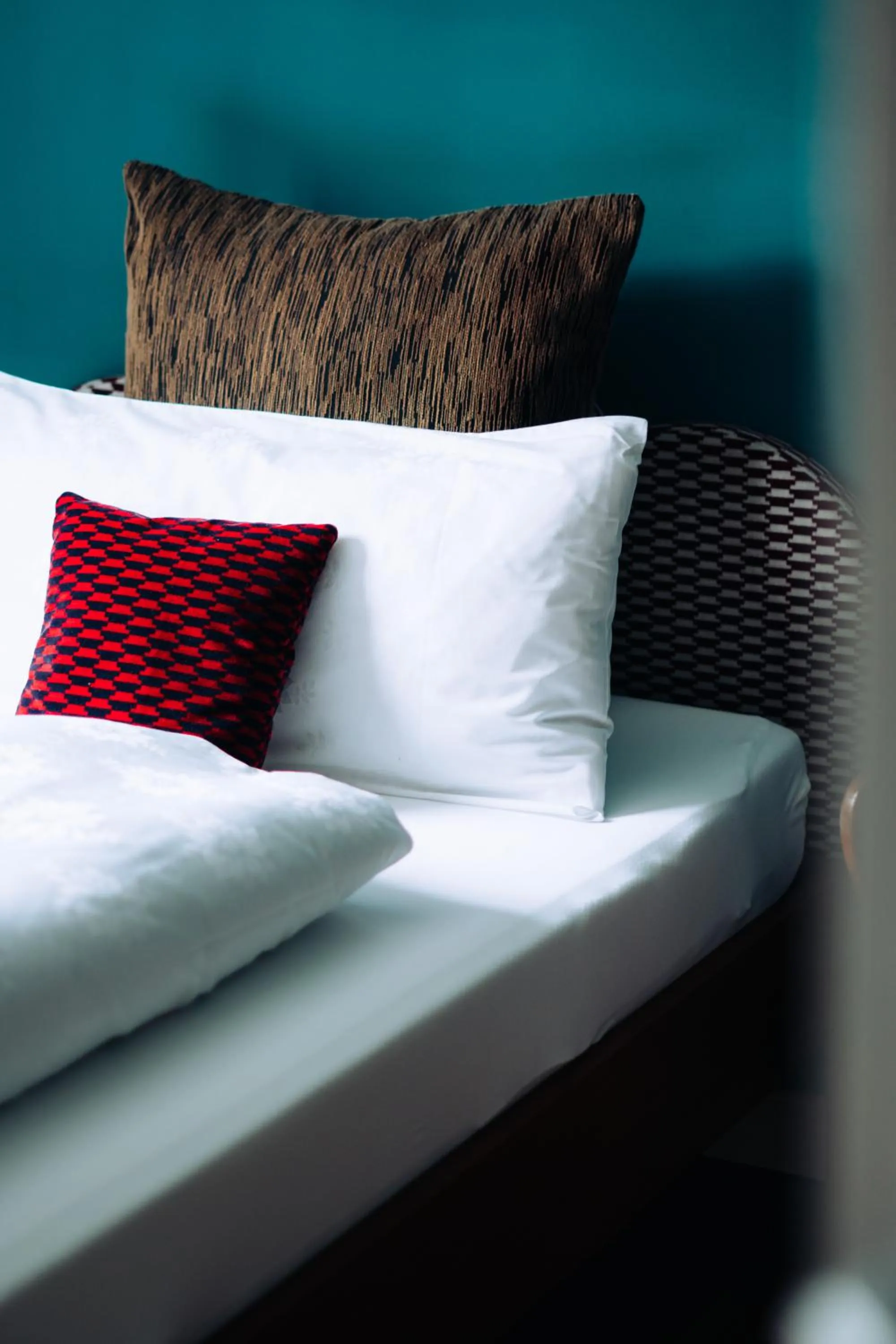 Bed in Molo Rouge - Boutiquehotel & Café