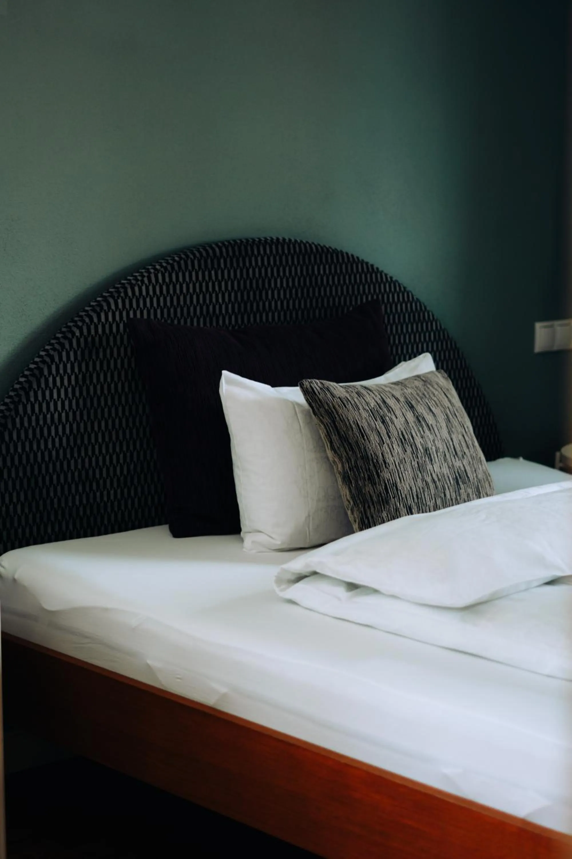 Bed in Molo Rouge - Boutiquehotel & Café