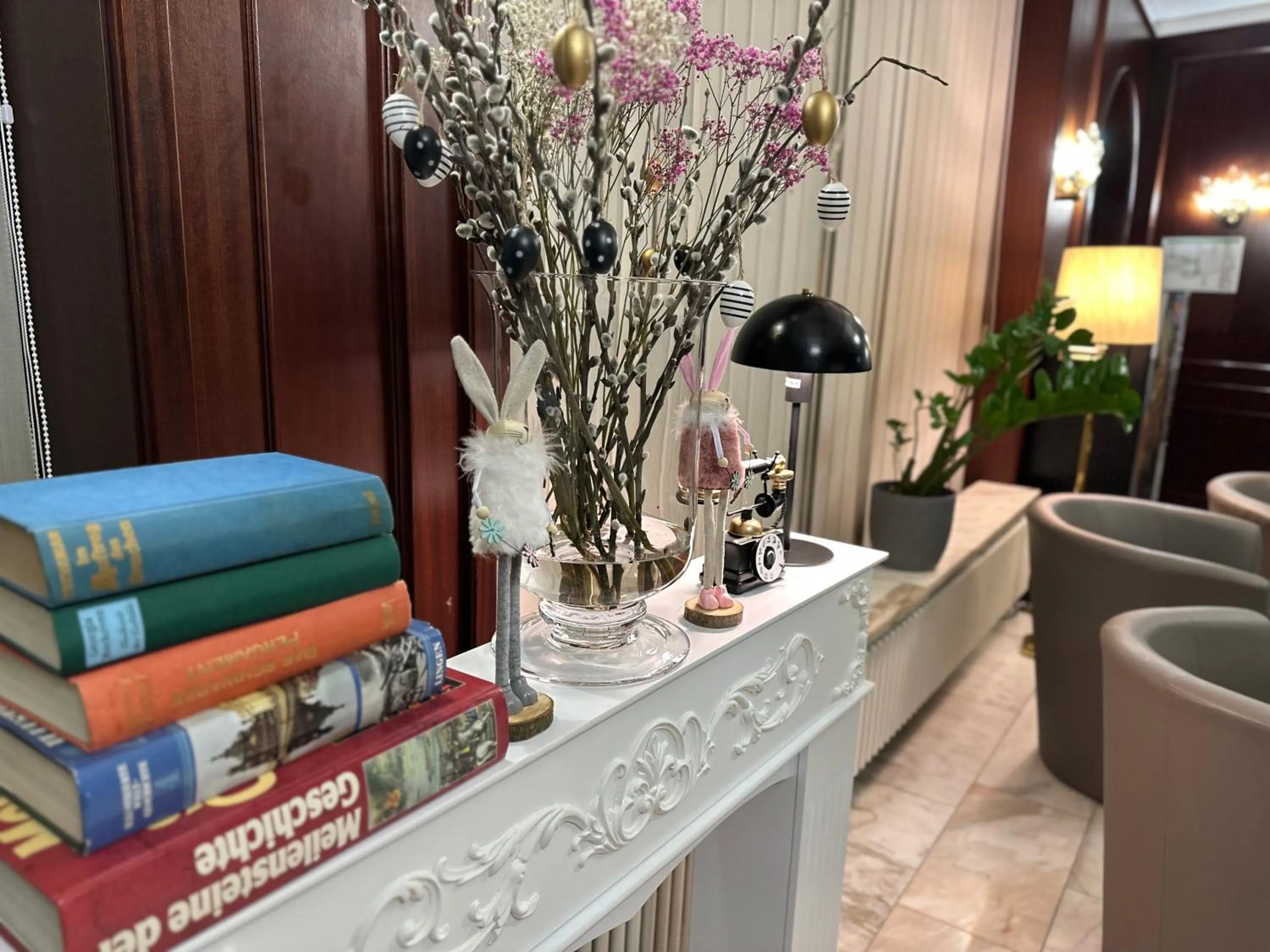 Seating area in City Hotel