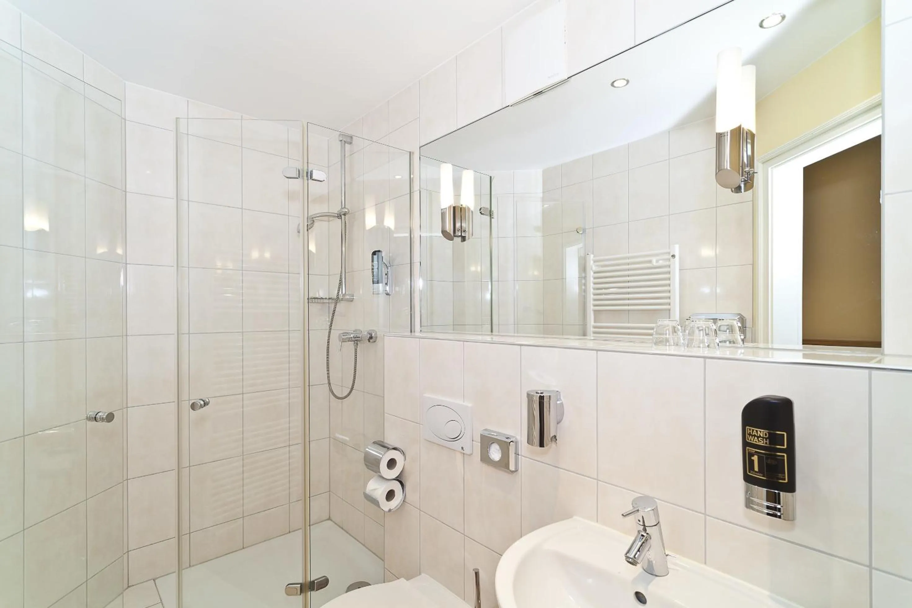 Bathroom in Hotel Vivaldi Berlin am Kurfürstendamm