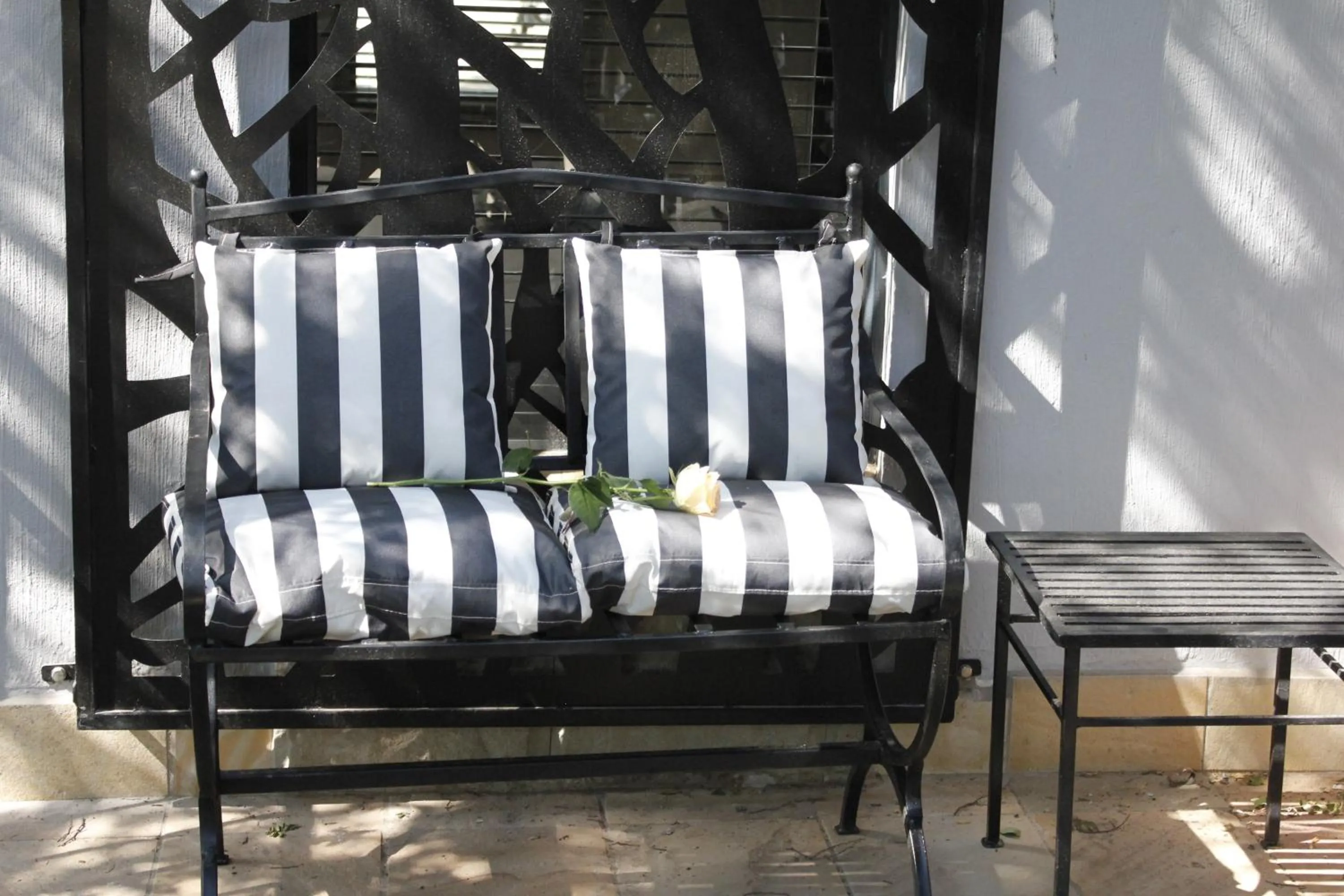Seating area in Le Grant Guesthhouse