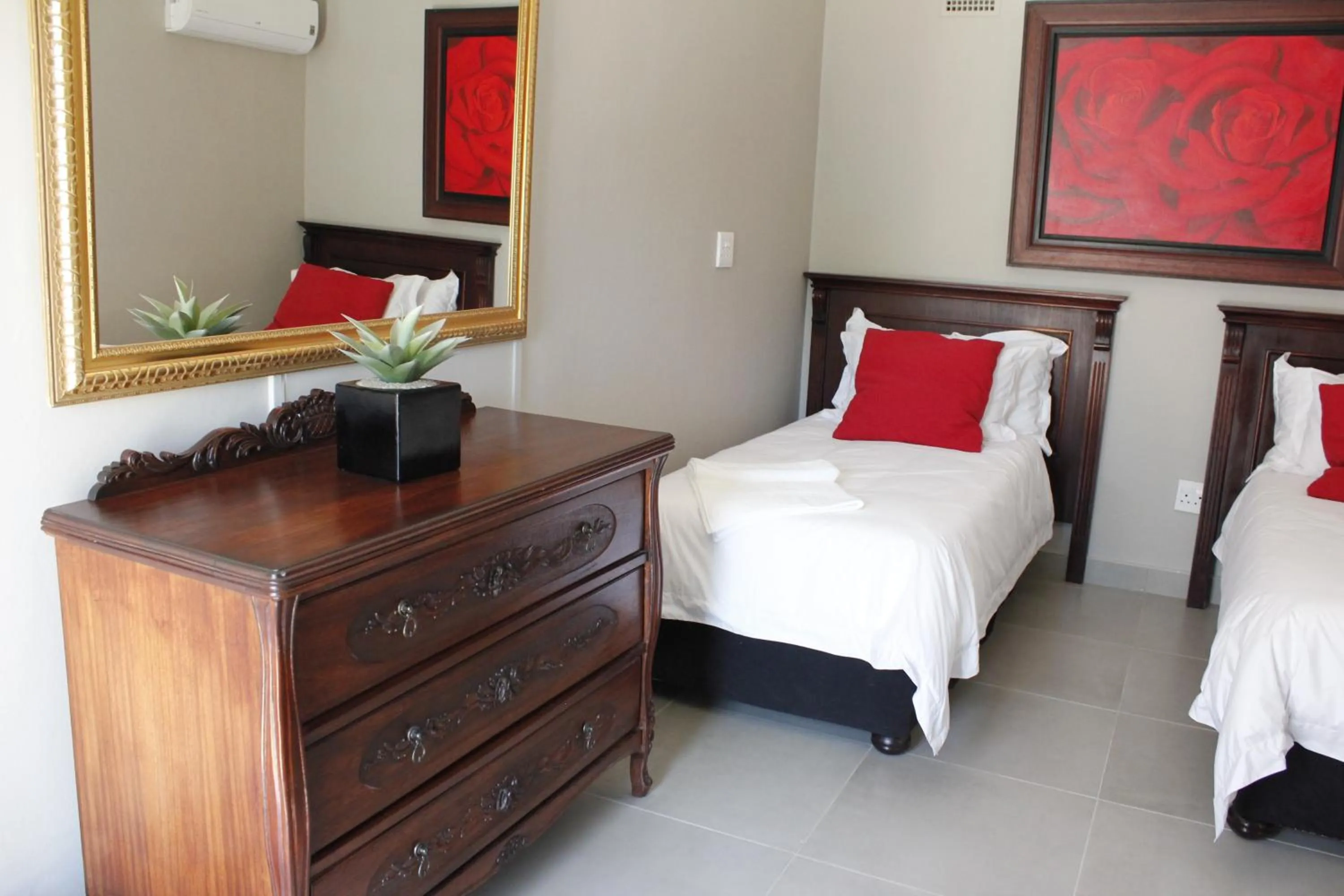 Bed in Le Grant Guesthhouse