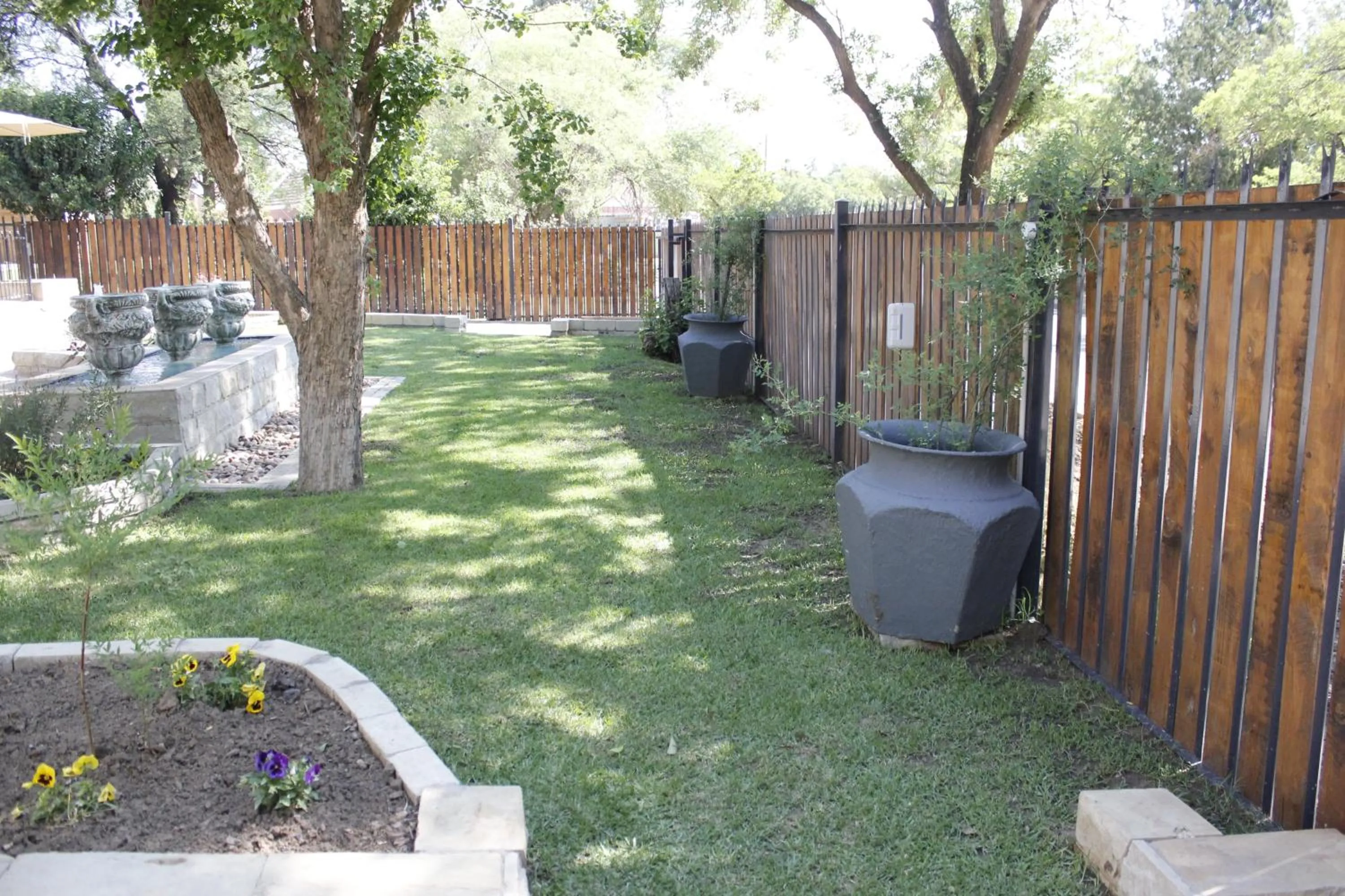 Garden in Le Grant Guesthhouse
