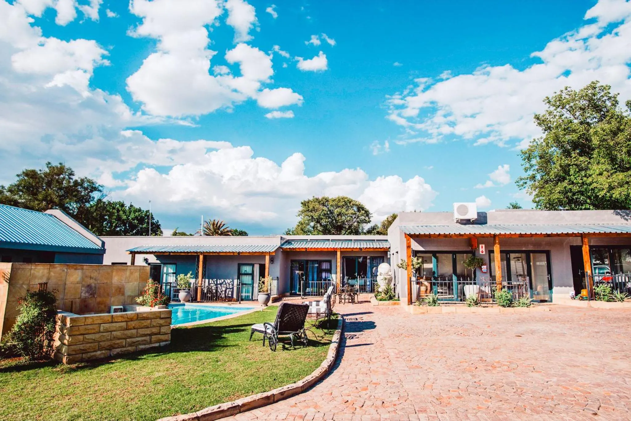 Property building in Le Grant Guesthhouse