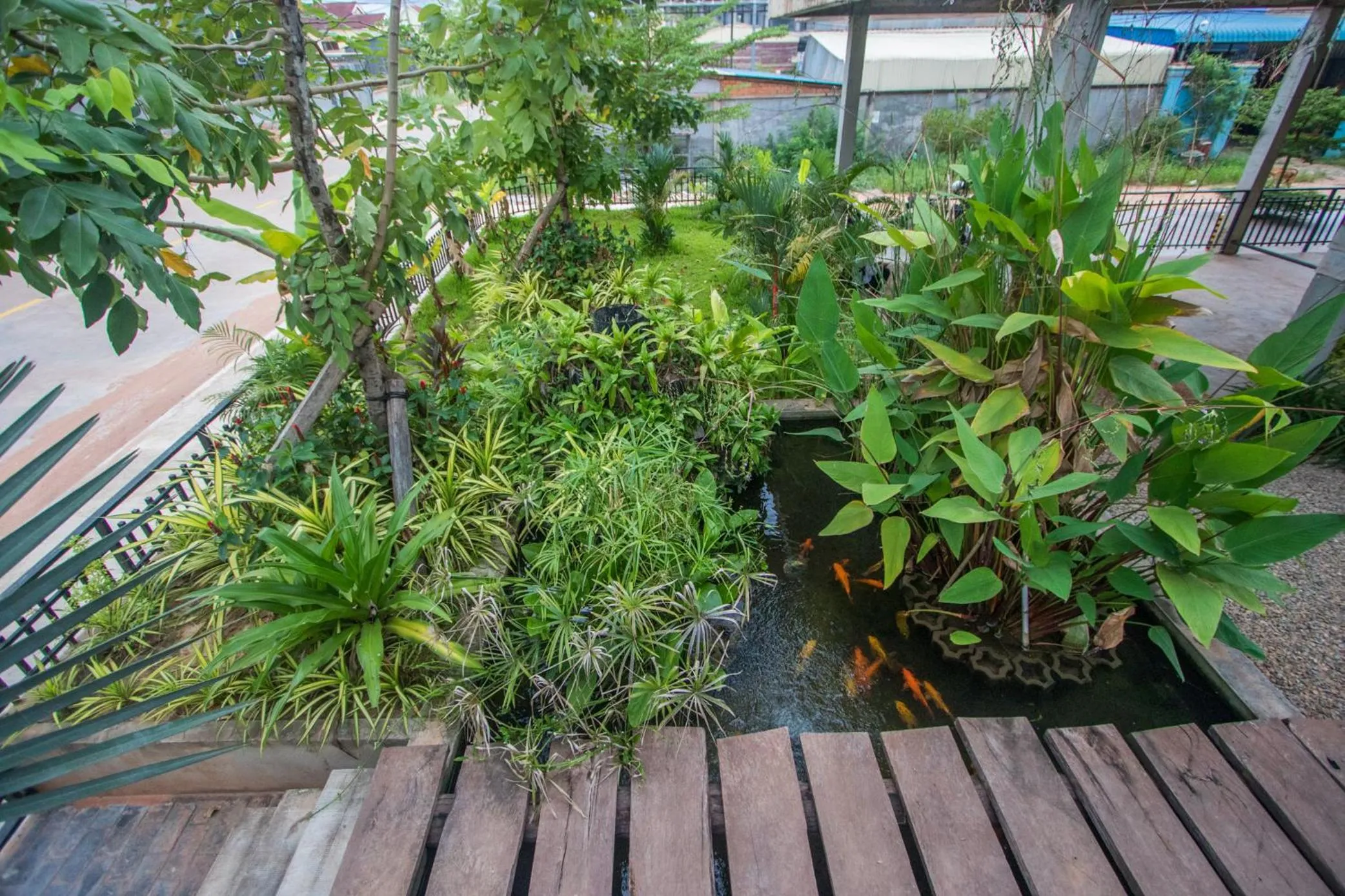 Garden in Phan NaTa Apartment