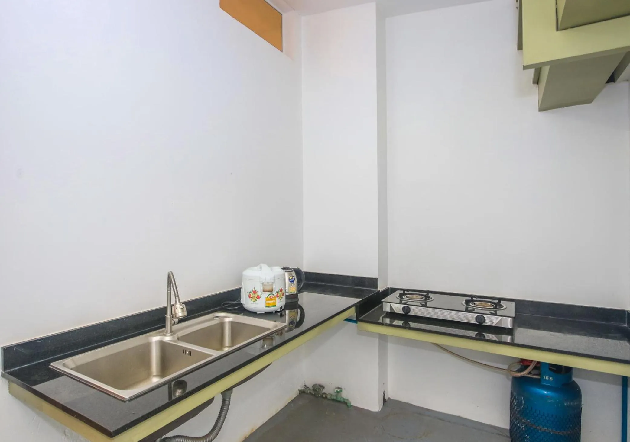 Coffee/tea facilities in Phan NaTa Apartment