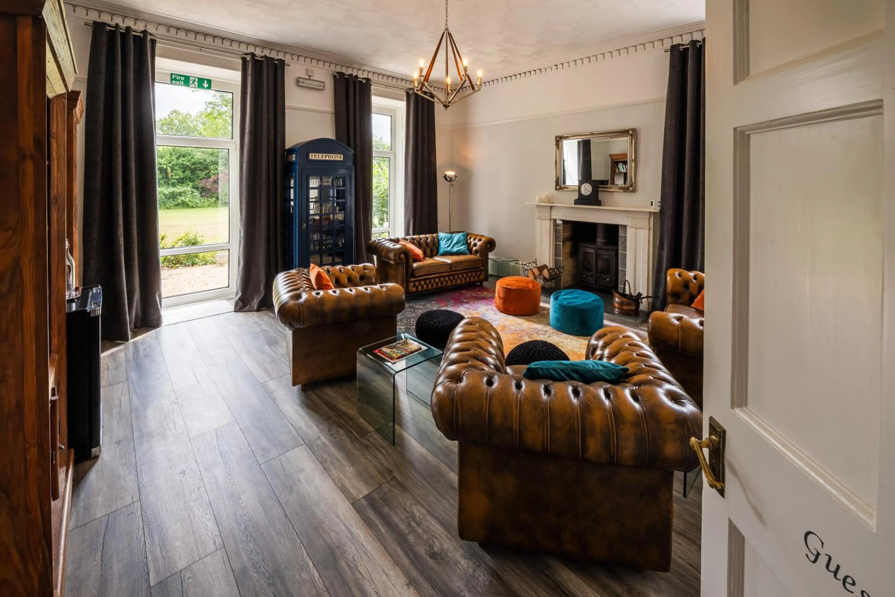 Cosy Wolf Bed & Breakfast