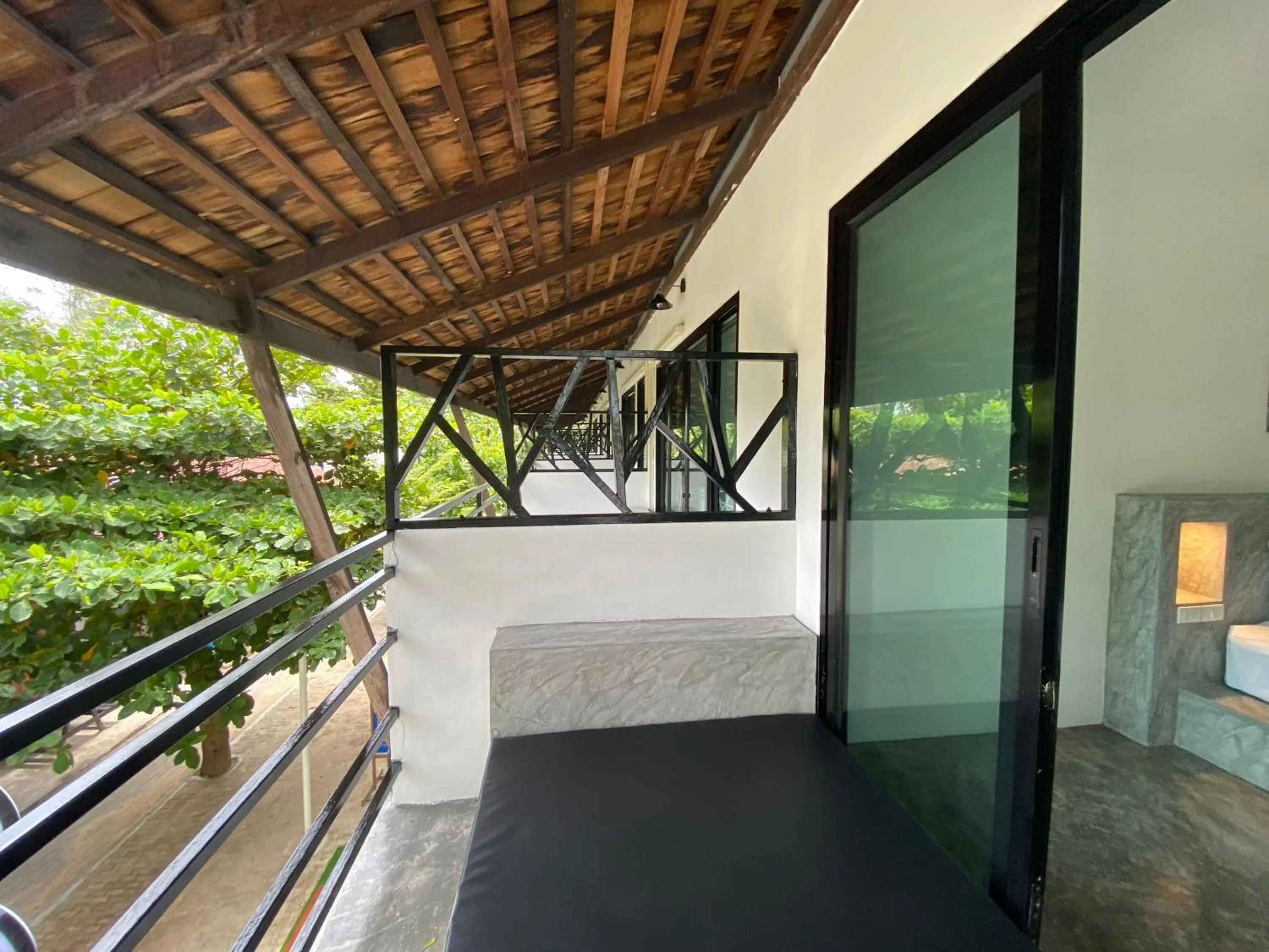 Balcony/Terrace in Island Dive Club