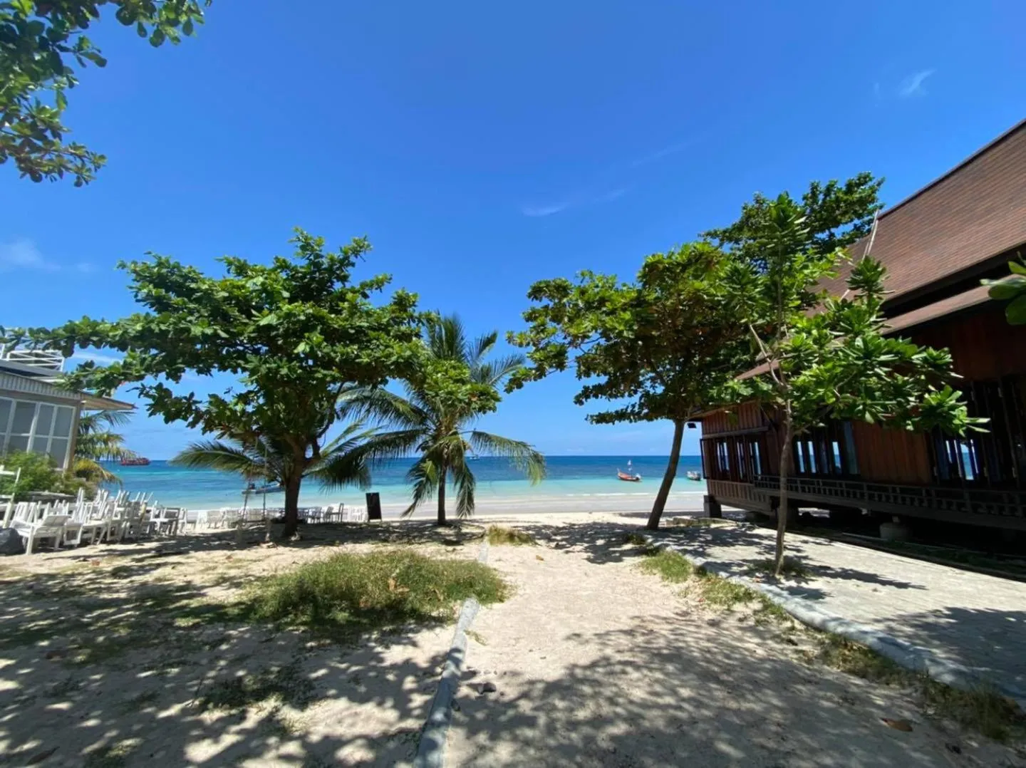 Property building in Island Dive Club