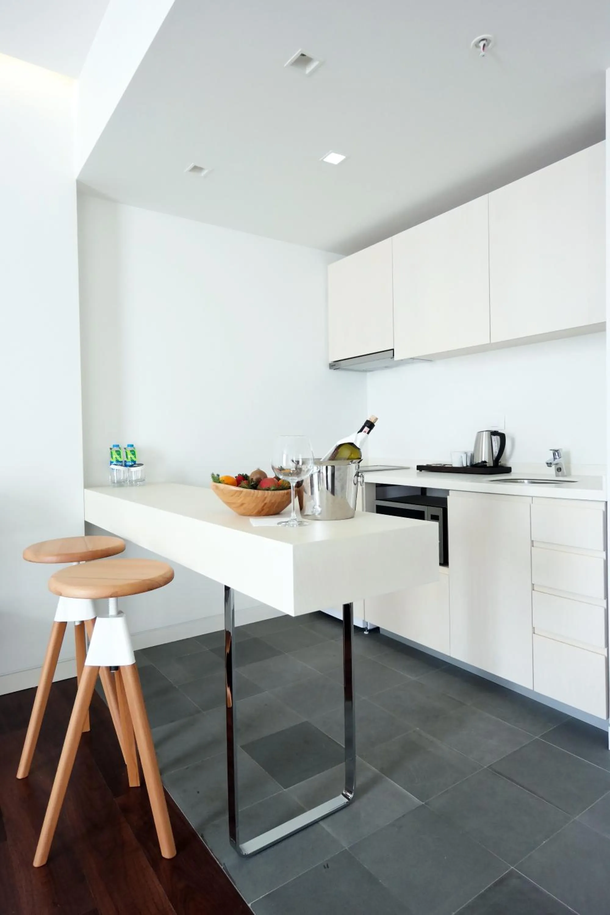 TV and multimedia in Workinn Hotel