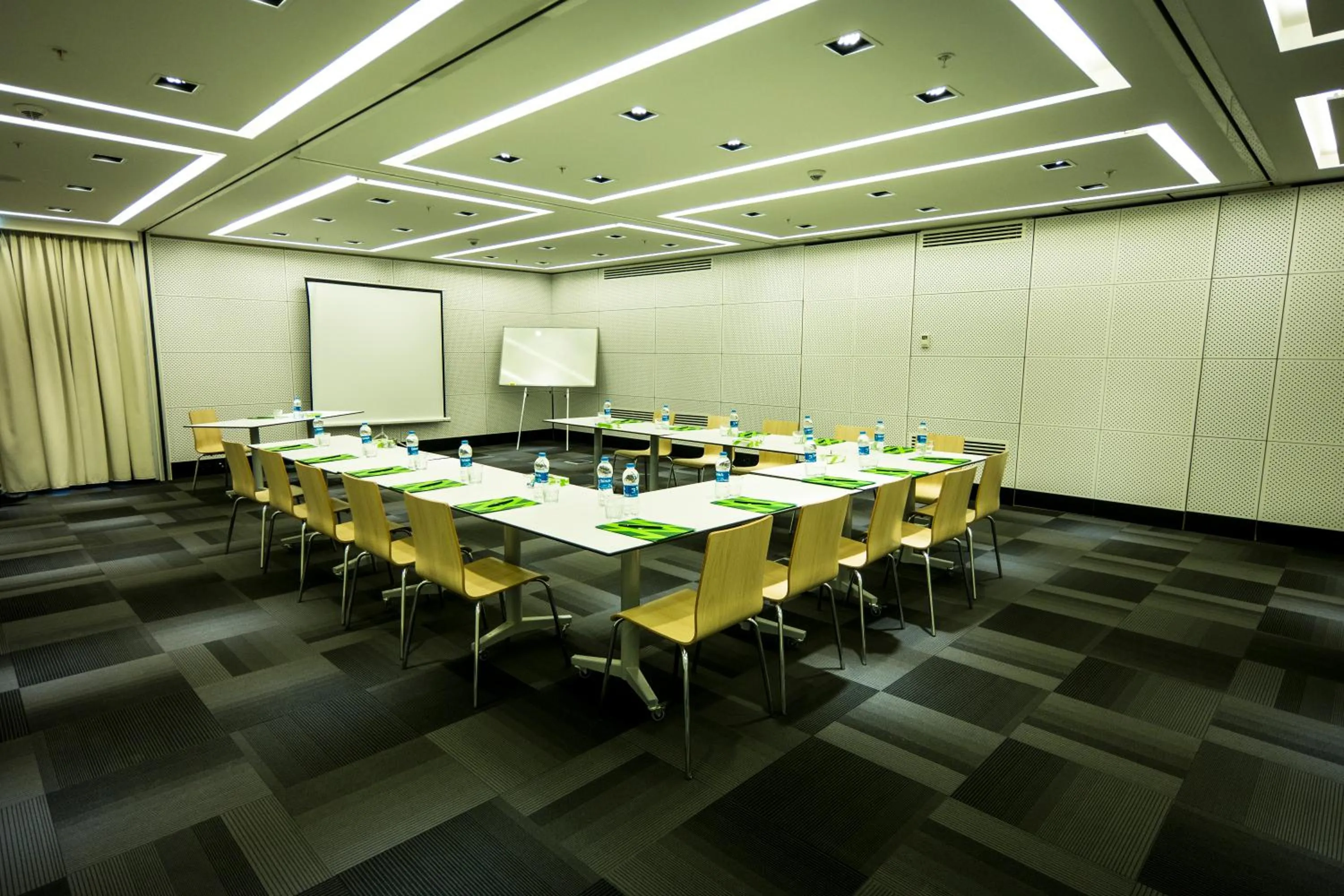 Business facilities in Workinn Hotel