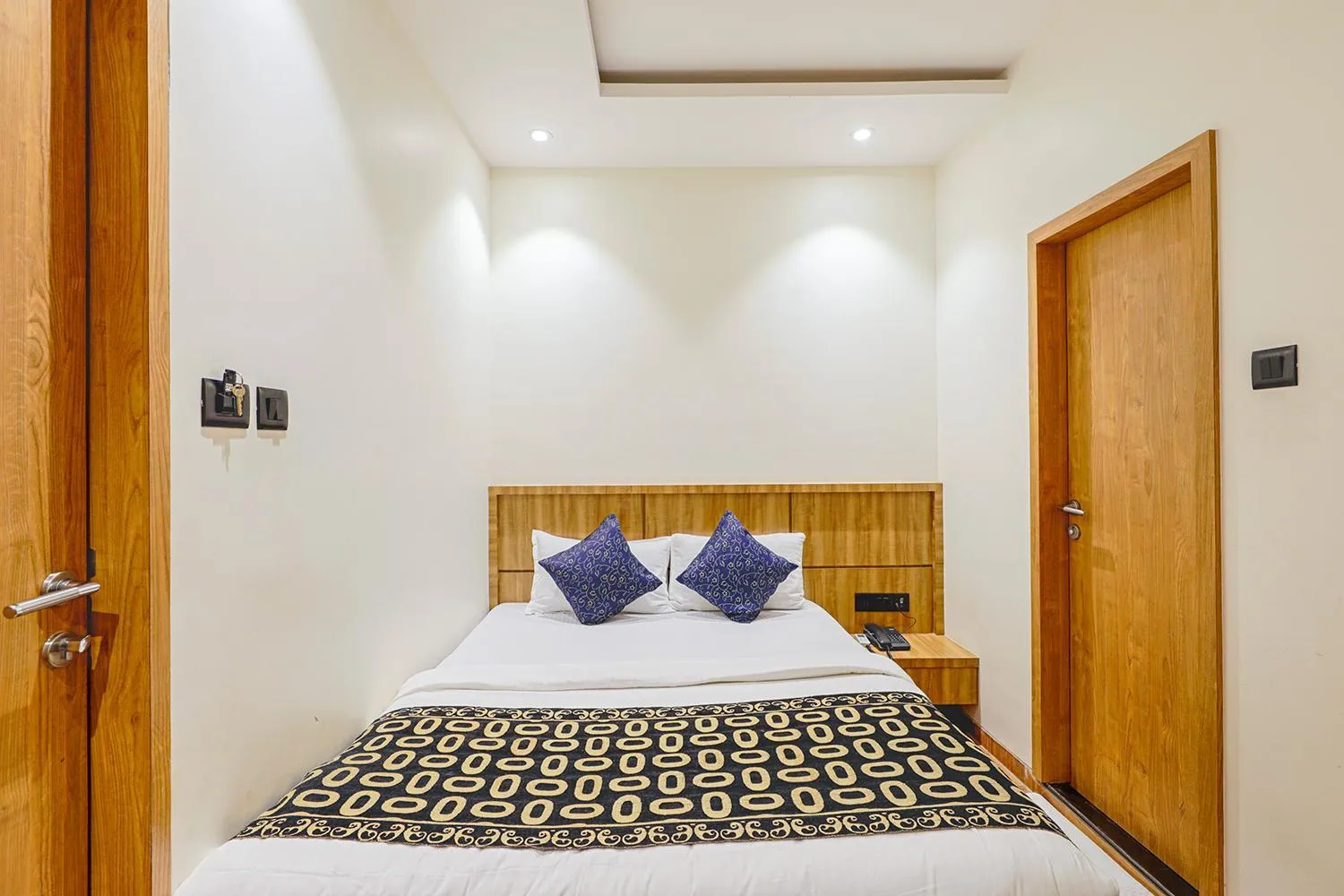 Bedroom, Bed in Hotel Blue Orchid - Marol Andheri