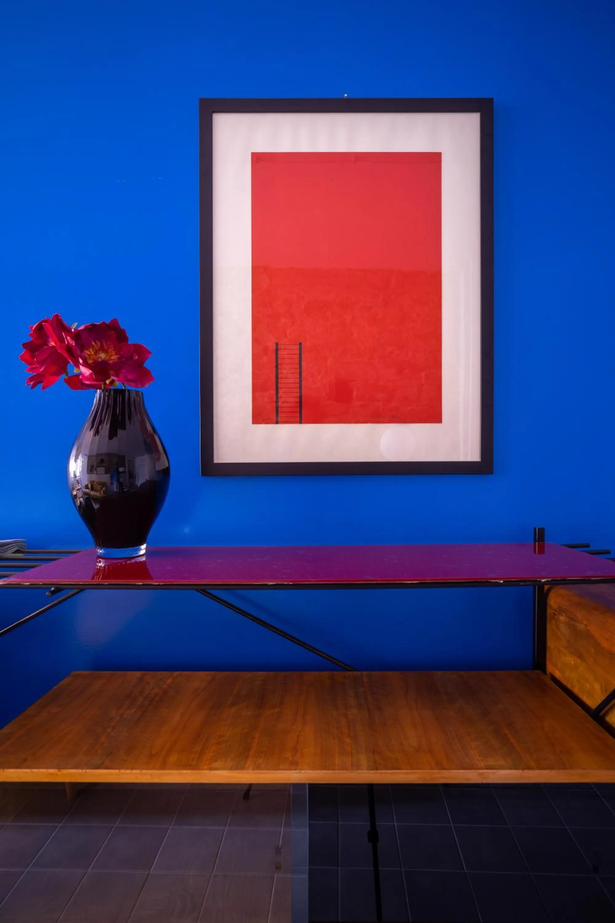 Decorative detail in Borgo dei Saraceni - Flower Home