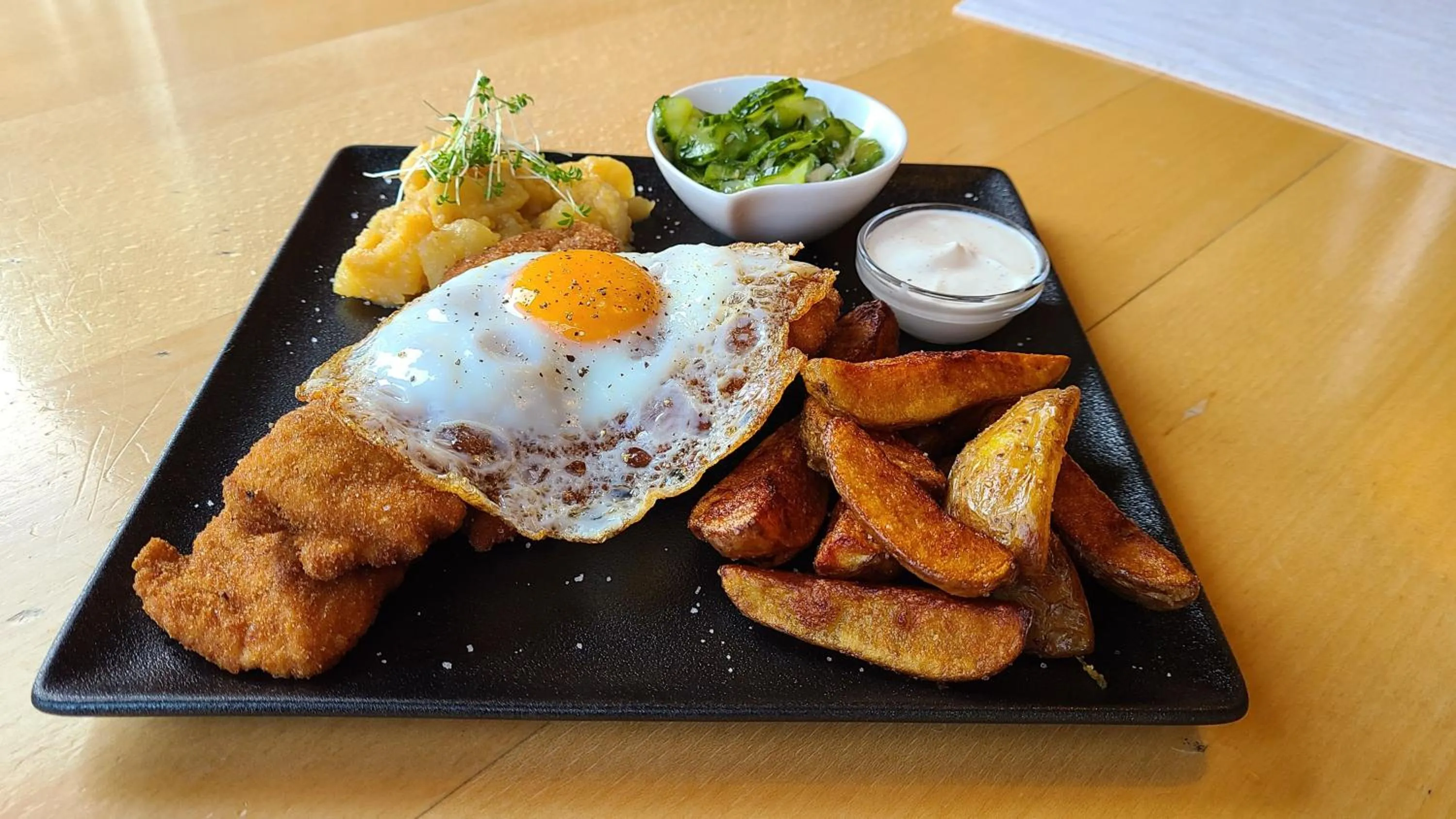 Restaurant/places to eat in Hotel Cafe Seeblick