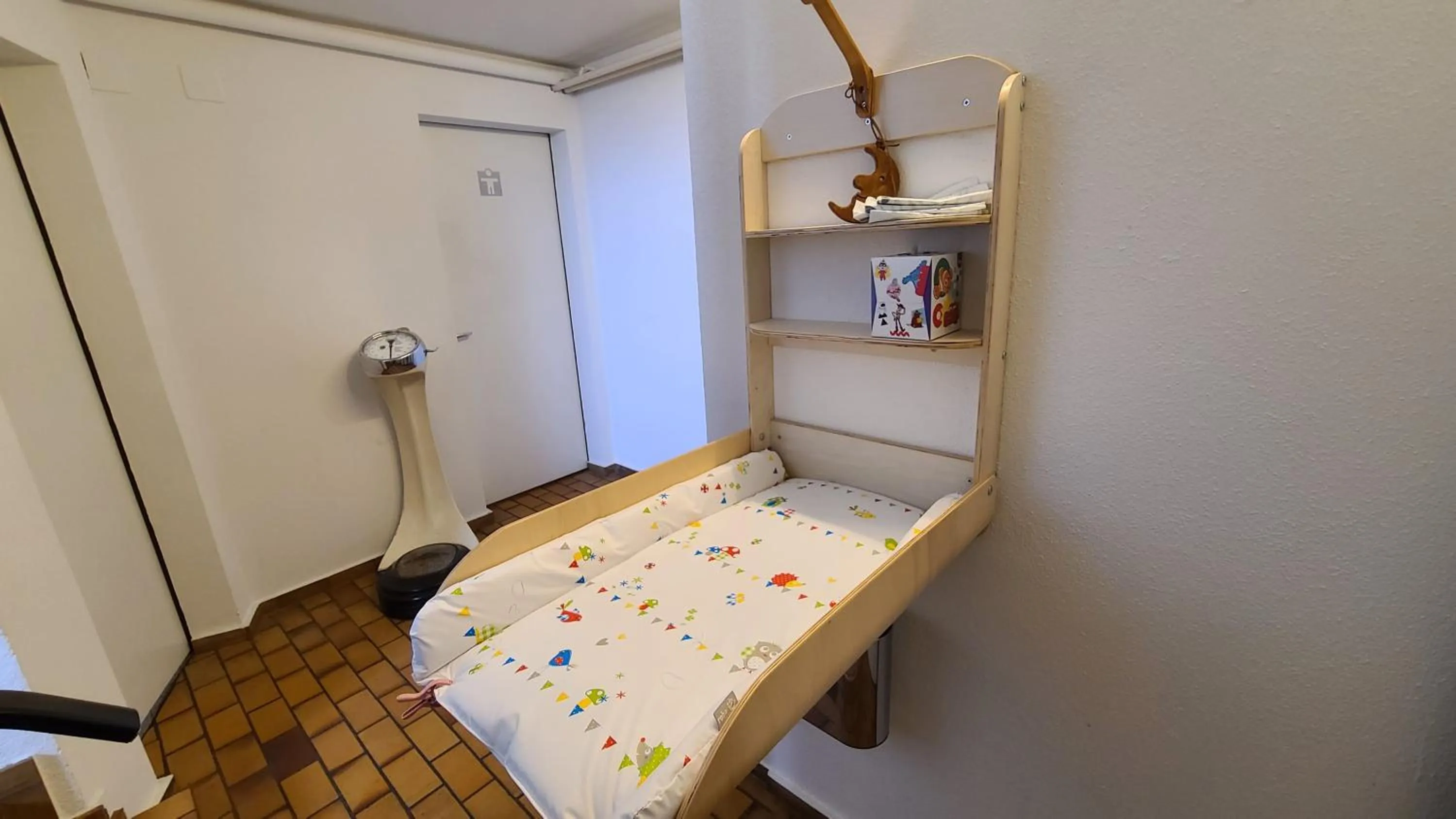 children, Bed in Hotel Cafe Seeblick