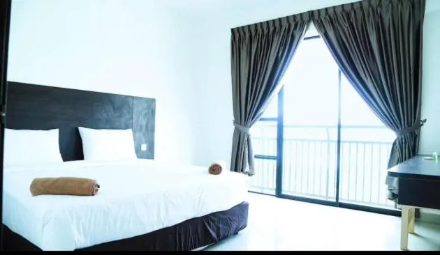 Bed in Marina Height Seaview Resort Apartment