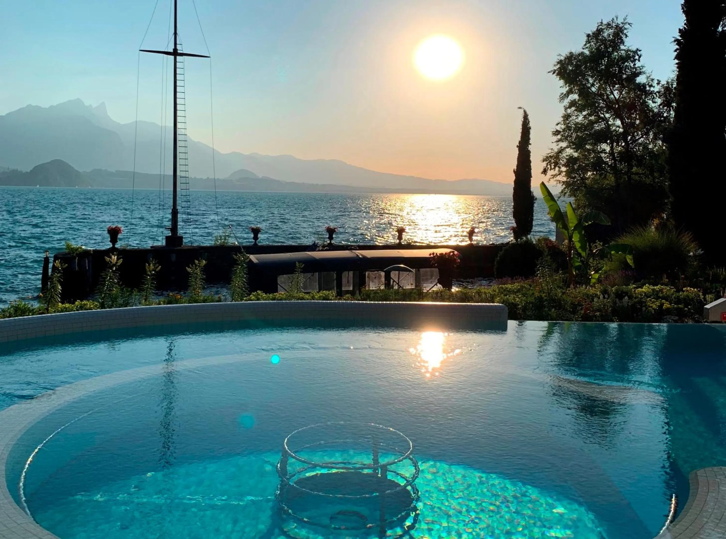 Swimming pool in BEATUS Wellness- & Spa-Hotel