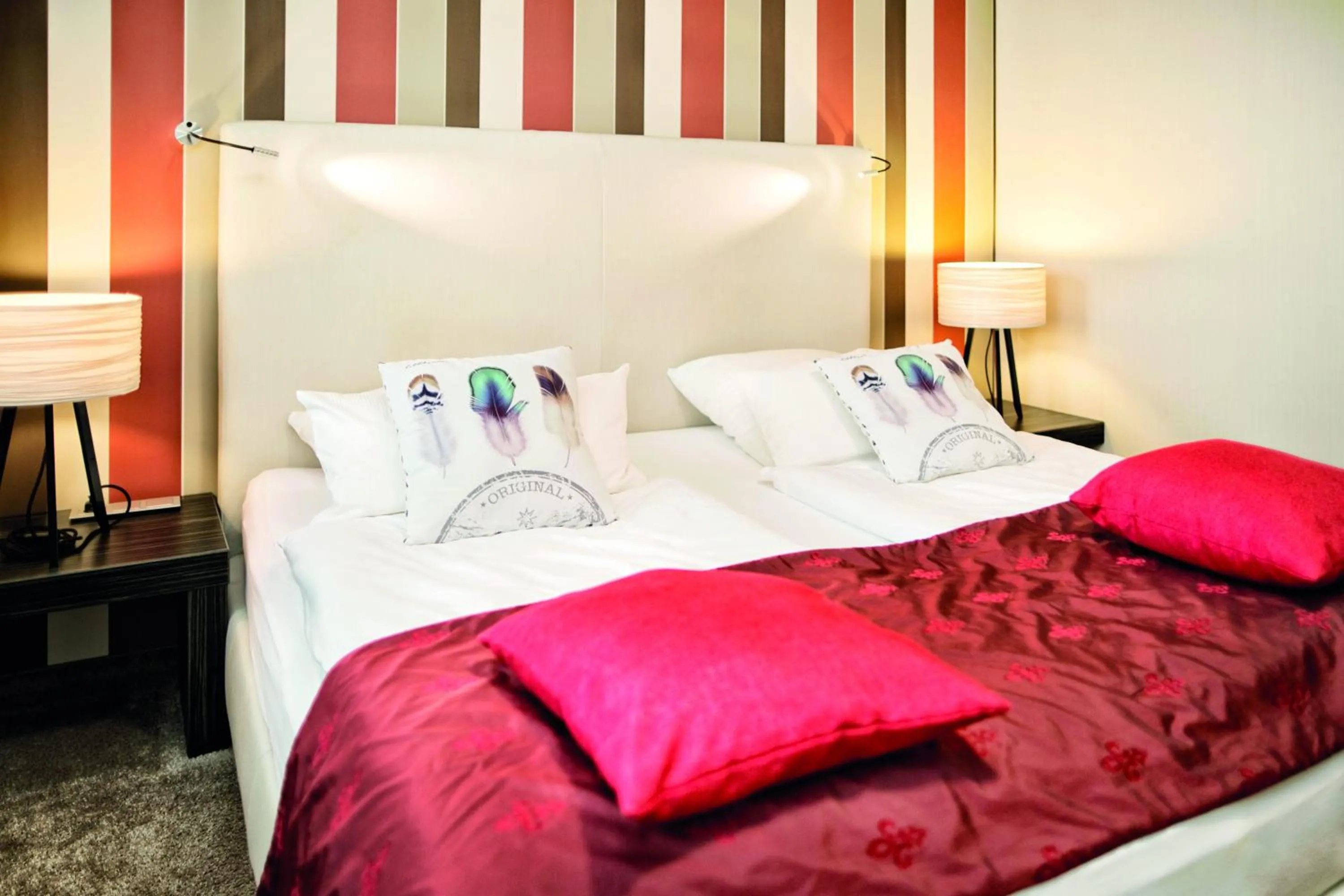 Bedroom, Bed in City Hotel Bosse