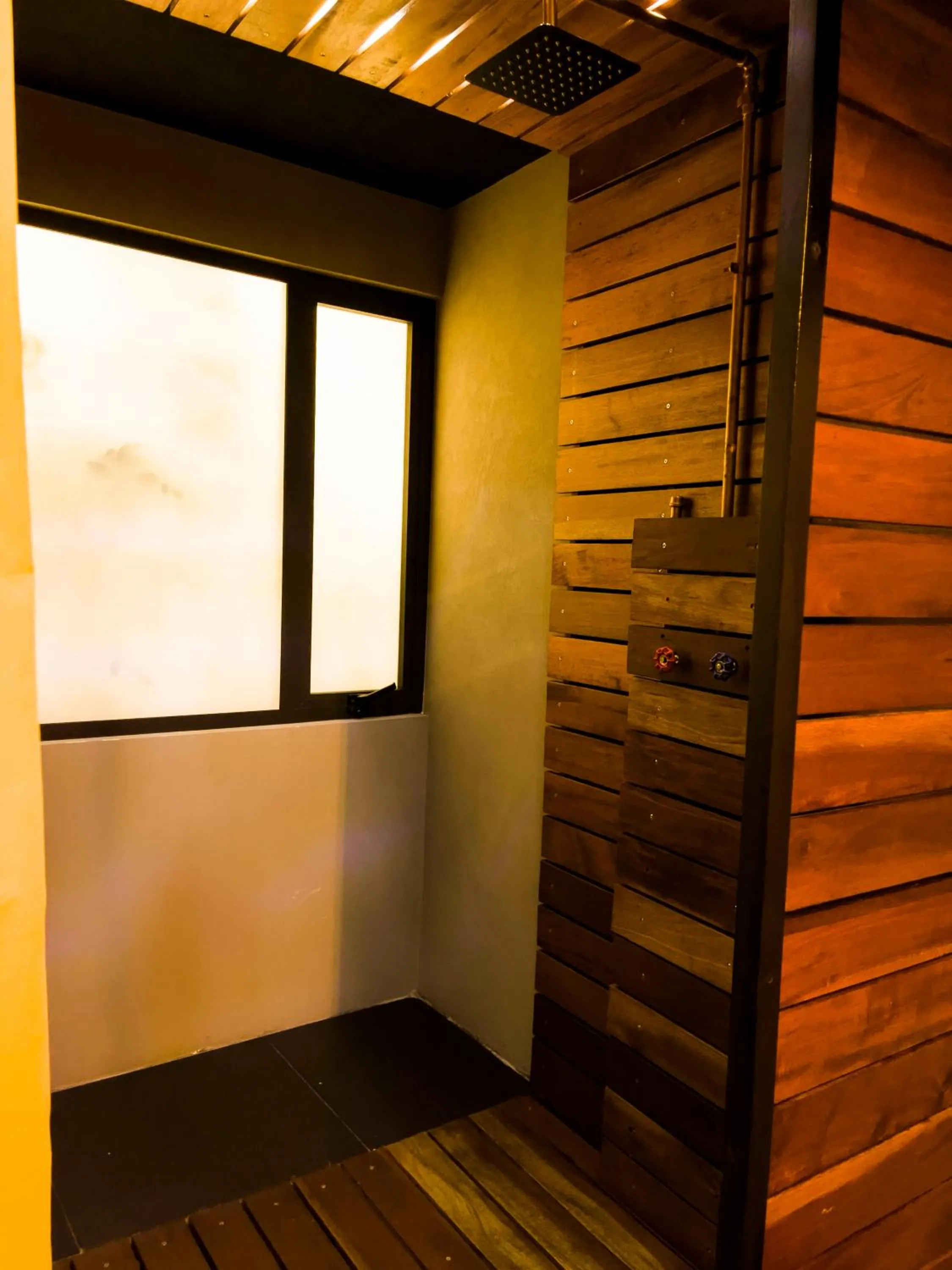 Bathroom in Cadillac Hotel Boutique