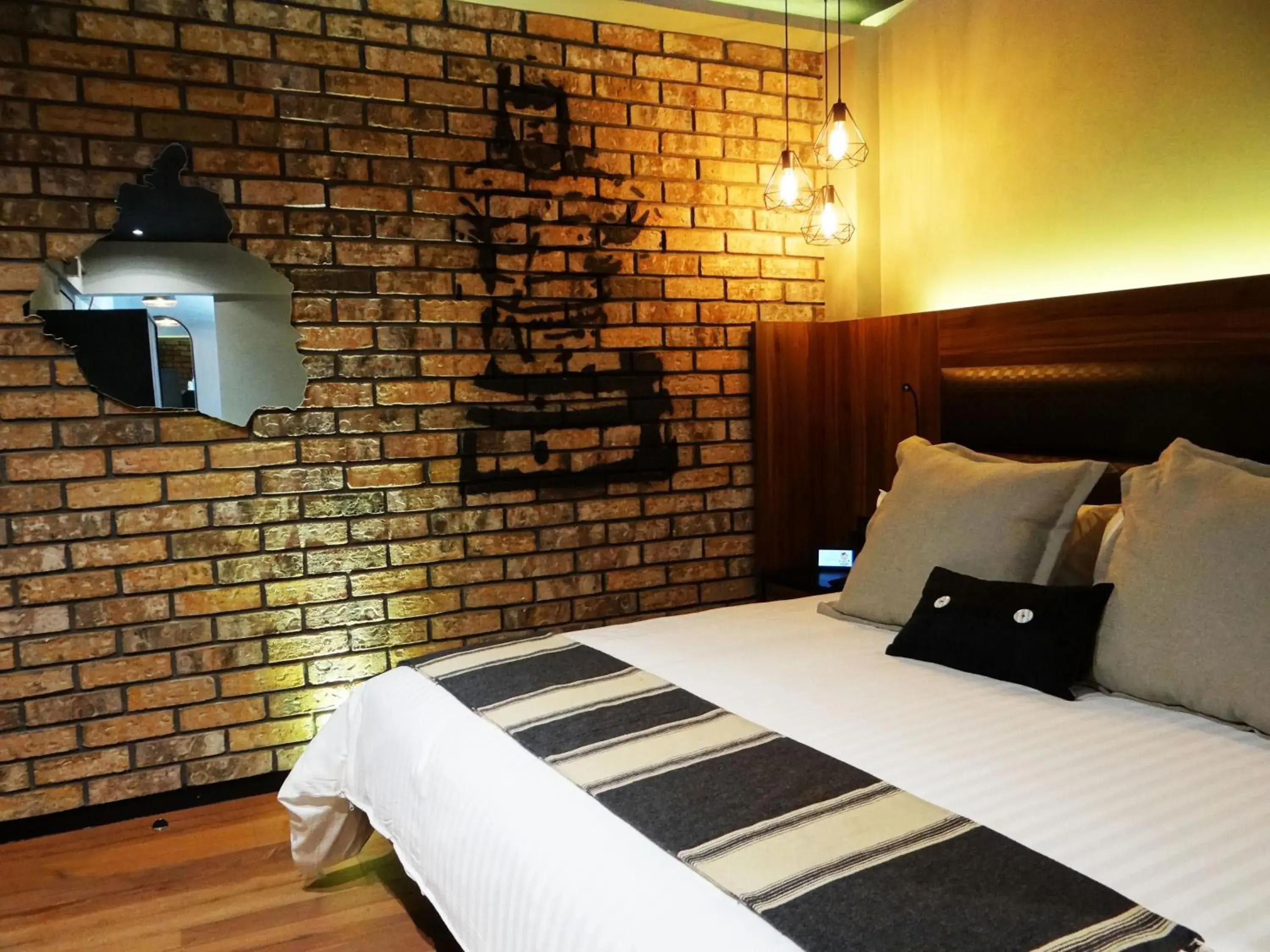 Suite with Hot Tub in Cadillac Hotel Boutique Suite with Hot Tub in Cadillac Hotel Boutique