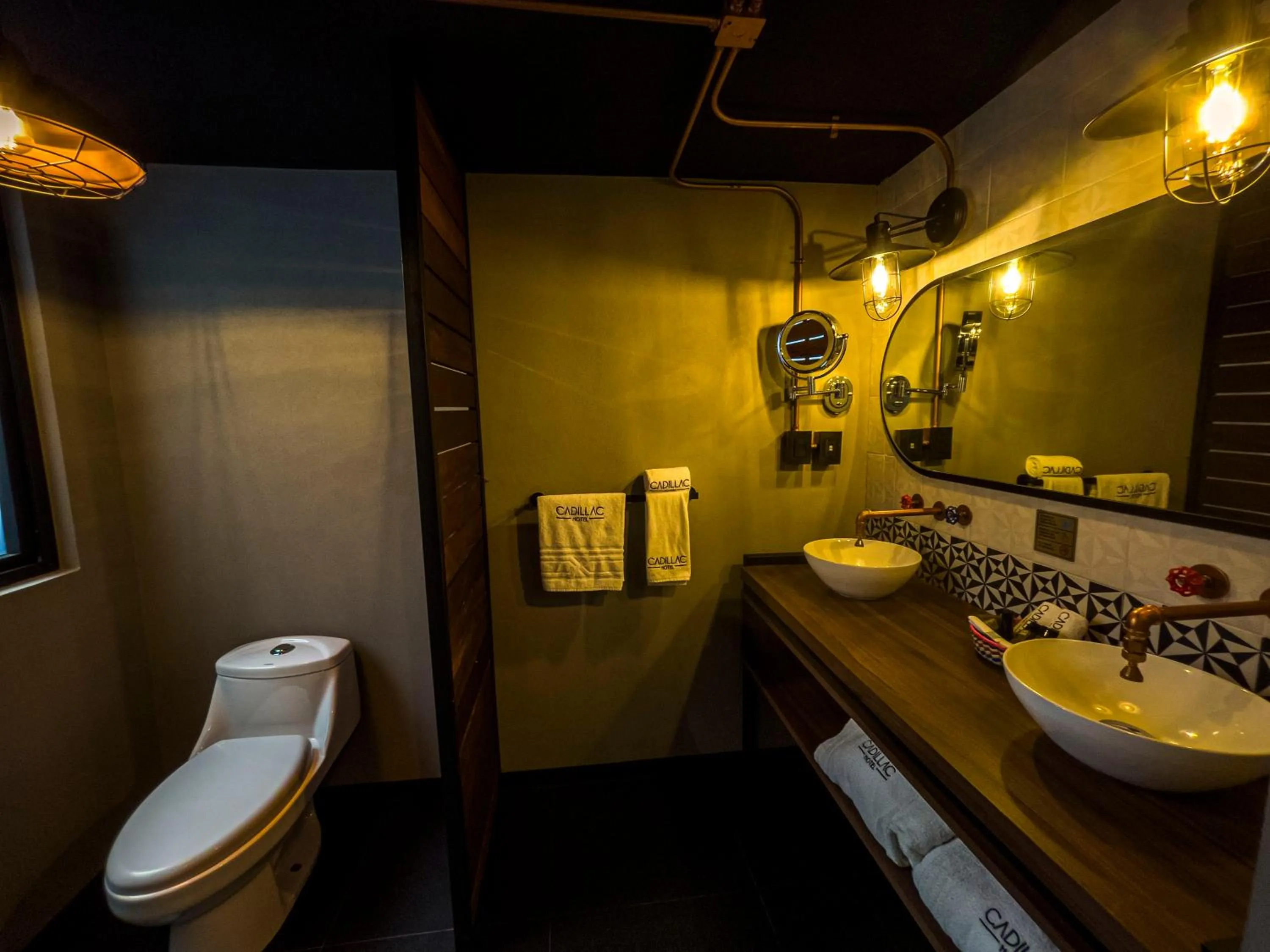 Bathroom in Cadillac Hotel Boutique