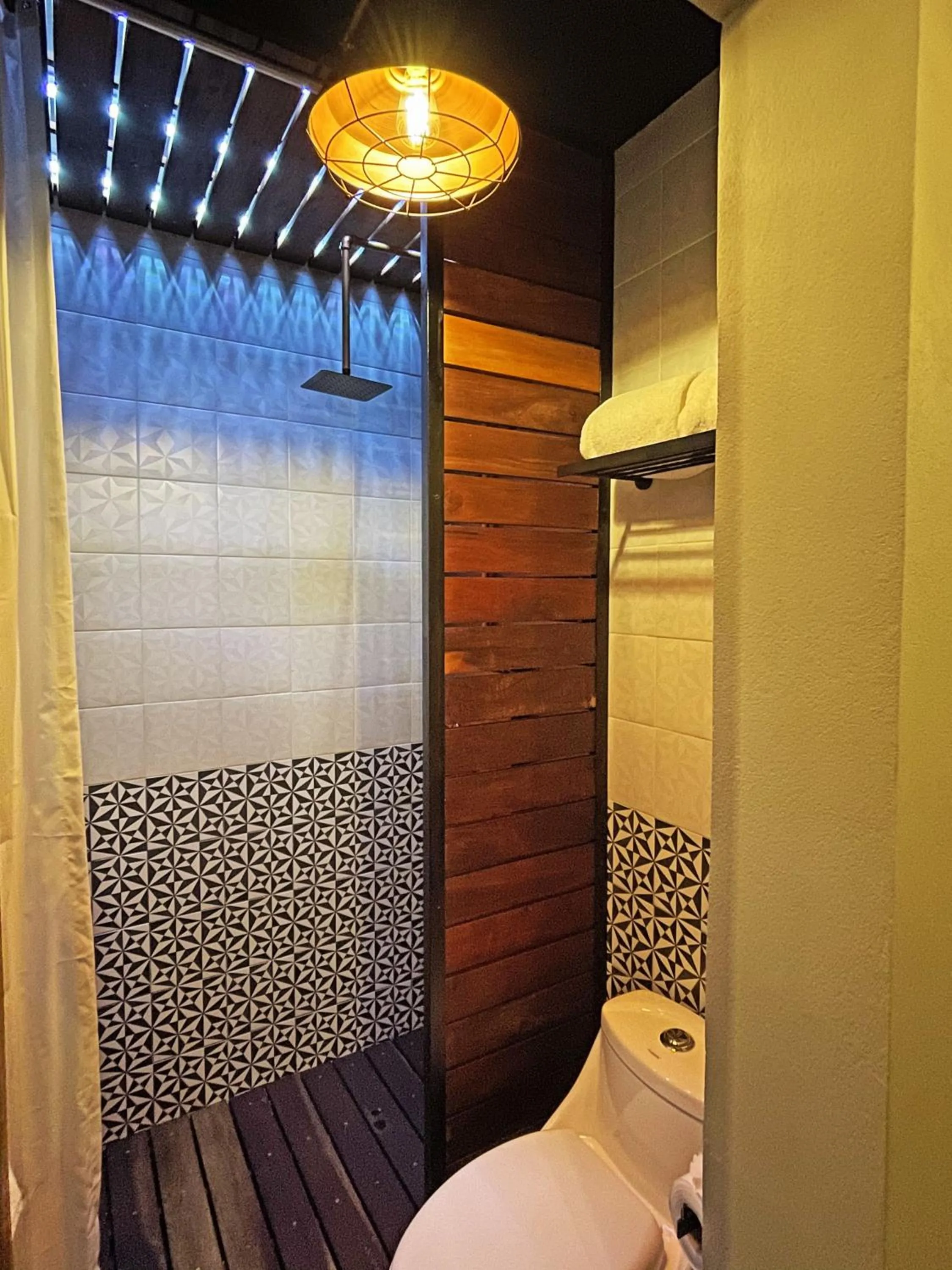 Bathroom in Cadillac Hotel Boutique