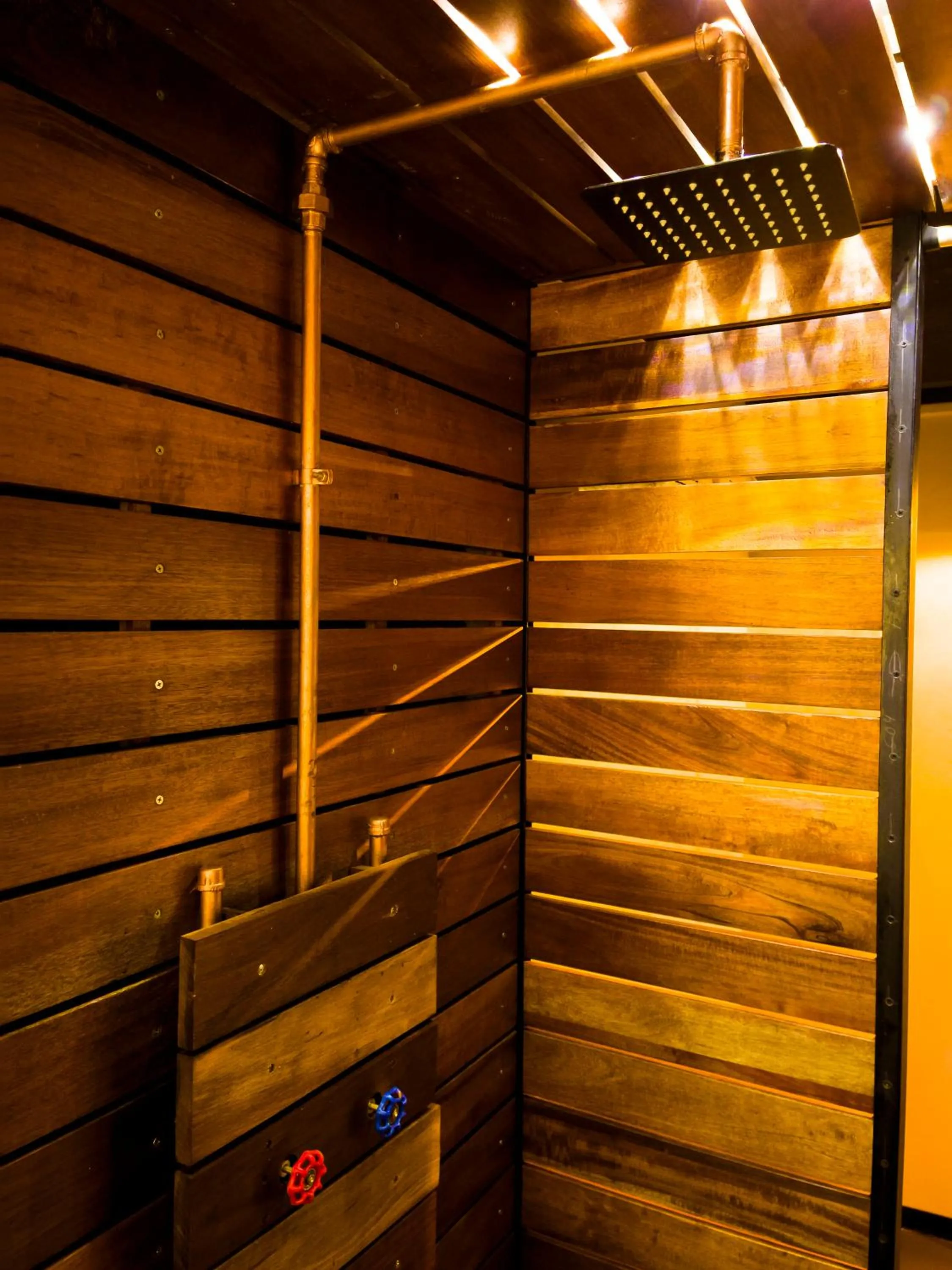 Bathroom in Cadillac Hotel Boutique