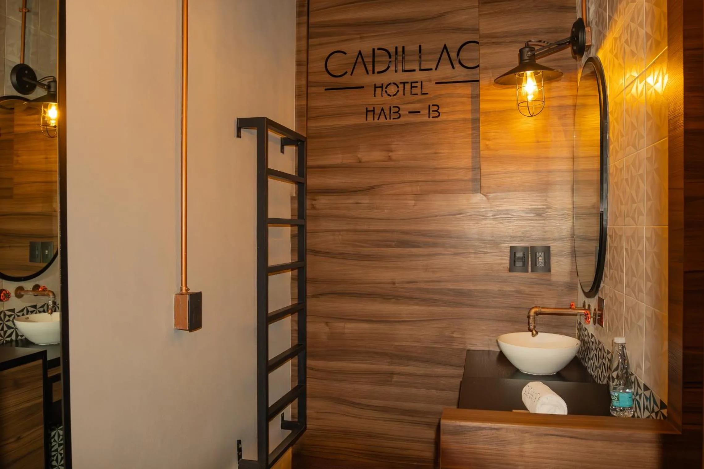 Cadillac Hotel Boutique