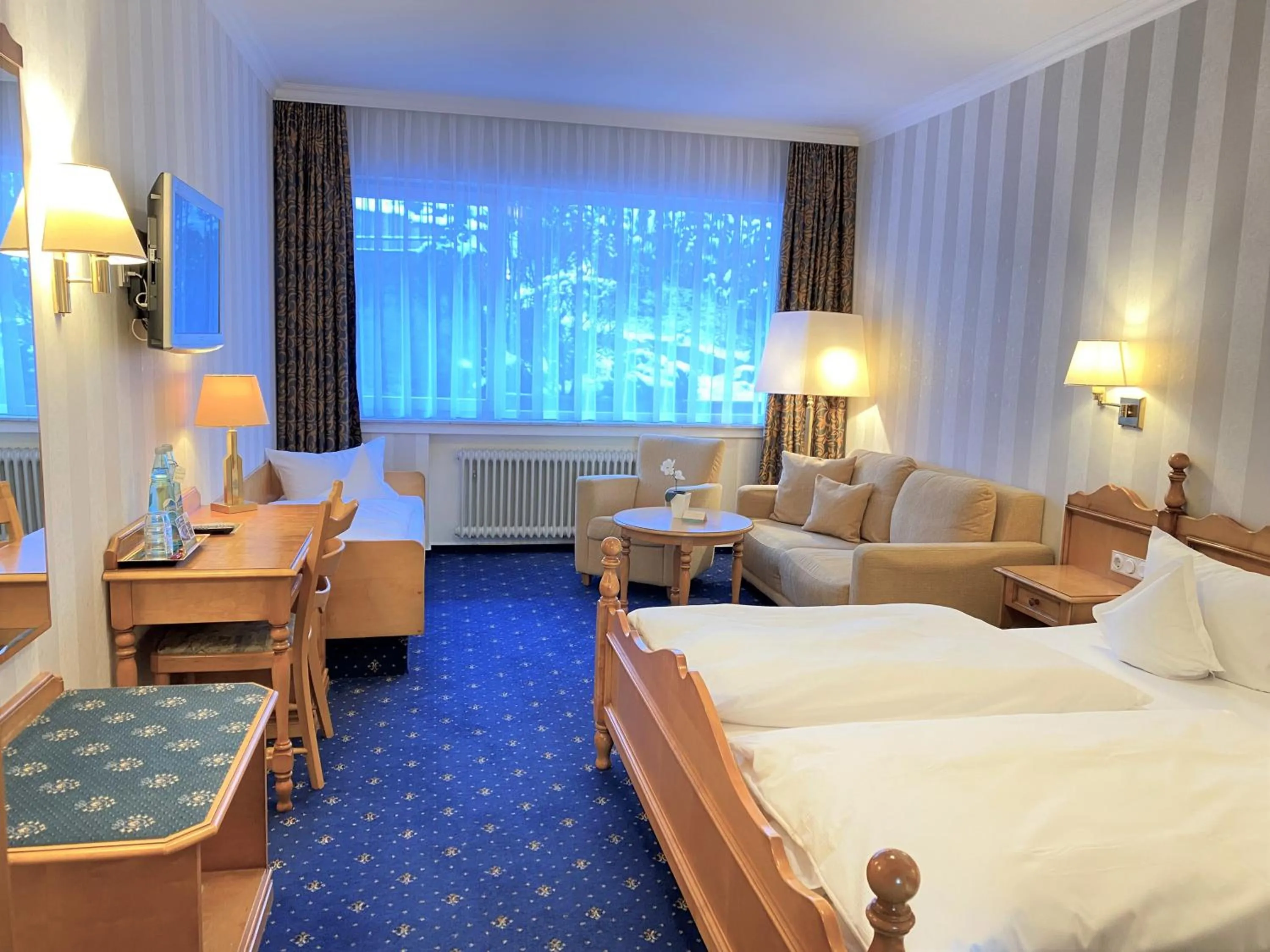 Photo of the whole room, Bed in Hotel Garni Fürst von Waldeck