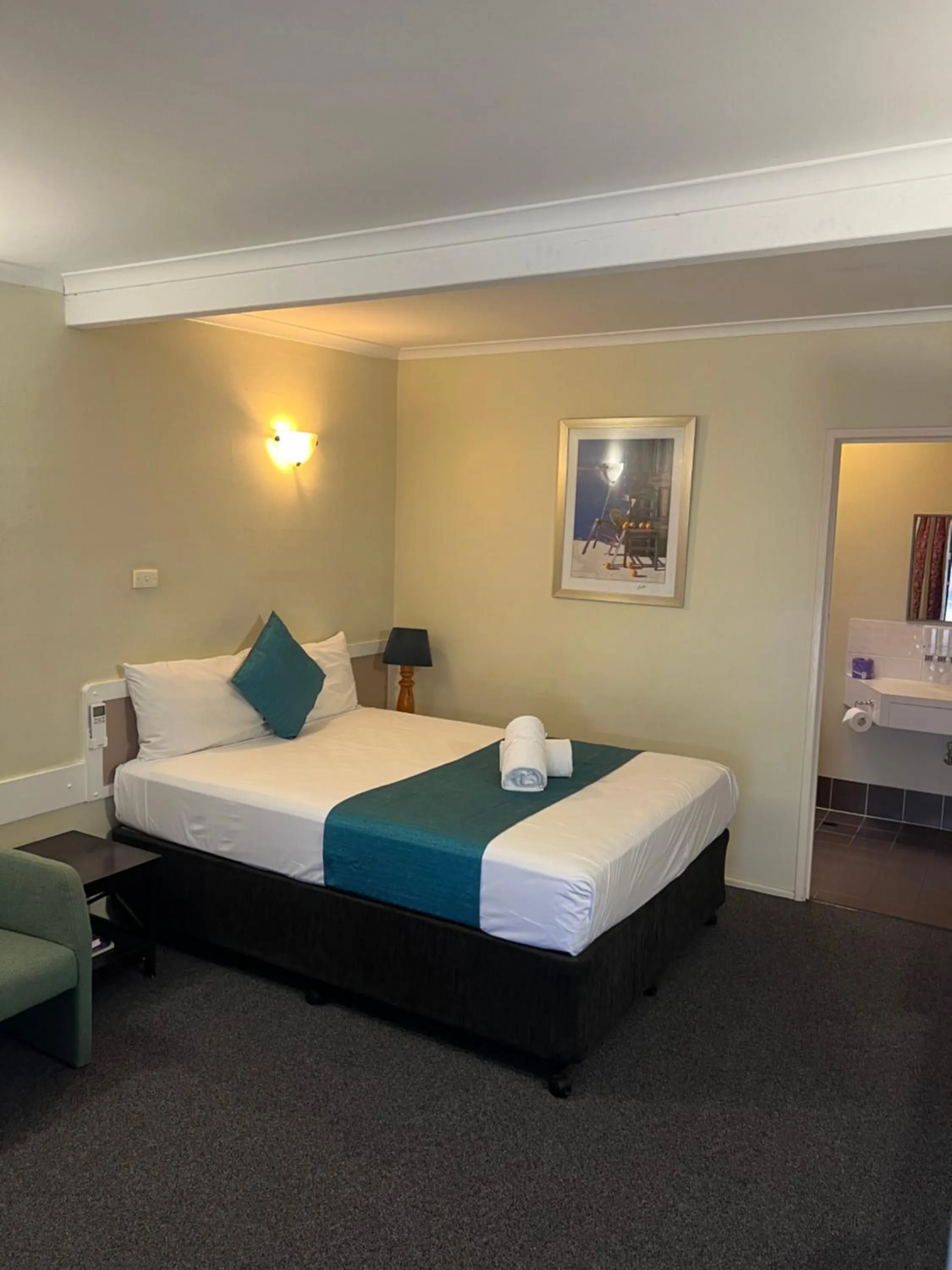 Biloela Centre Motel & Grevillea Steakhouse & Bar