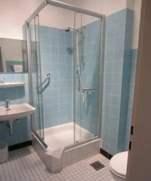 Bathroom in Gildenhof An den Westfalenhallen Dortmund