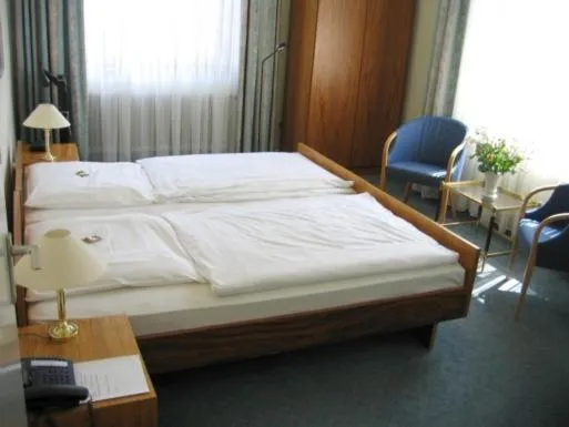 Photo of the whole room, Bed in Gildenhof An den Westfalenhallen Dortmund