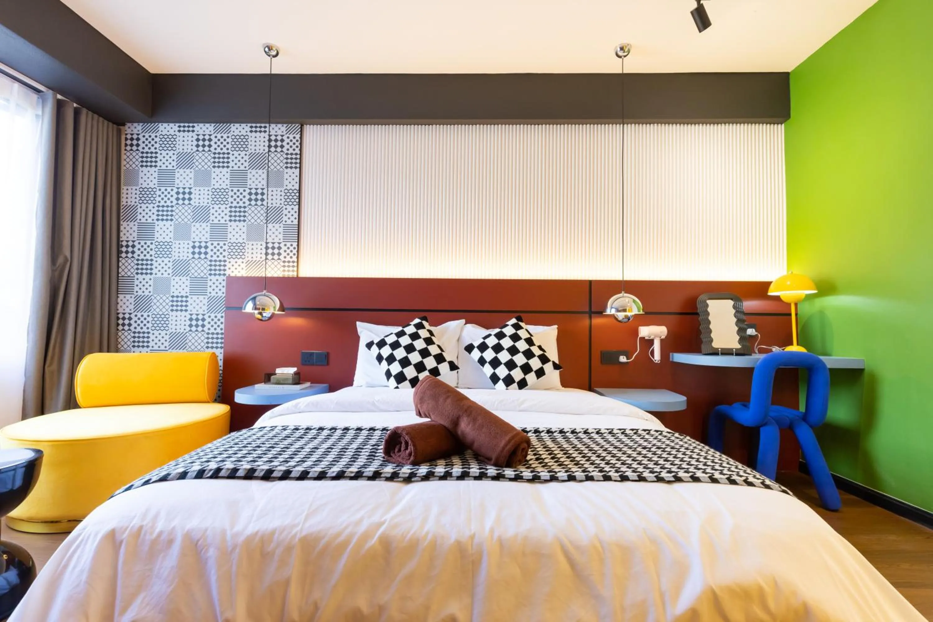 Bed in Parkland Suites