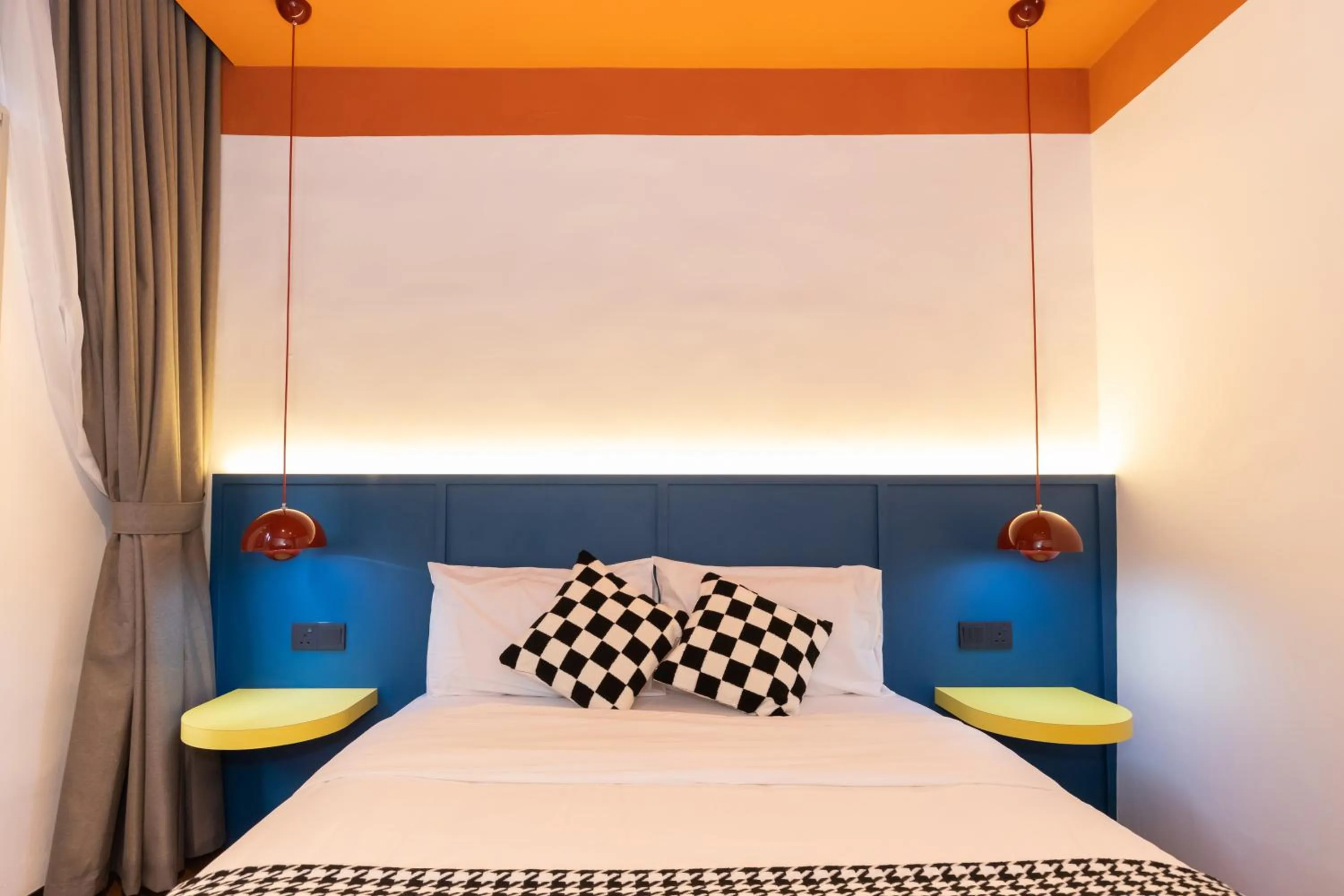 Bed in Parkland Suites